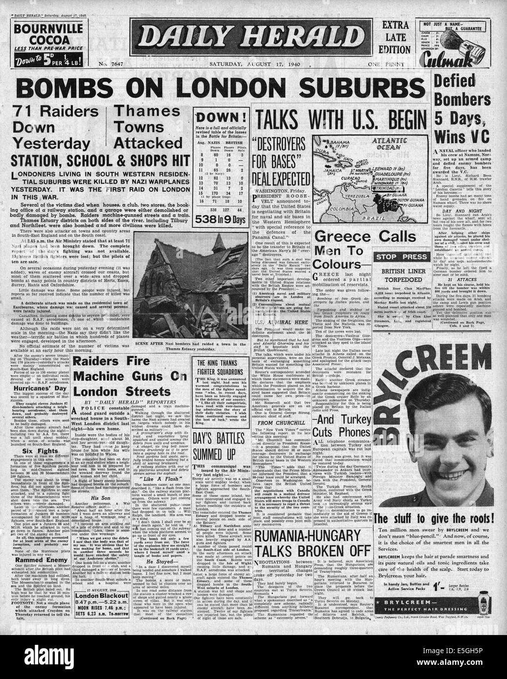 1940 Daily Herald front page reporting Luftwaffe bomb the suburbs of London Stock Photo