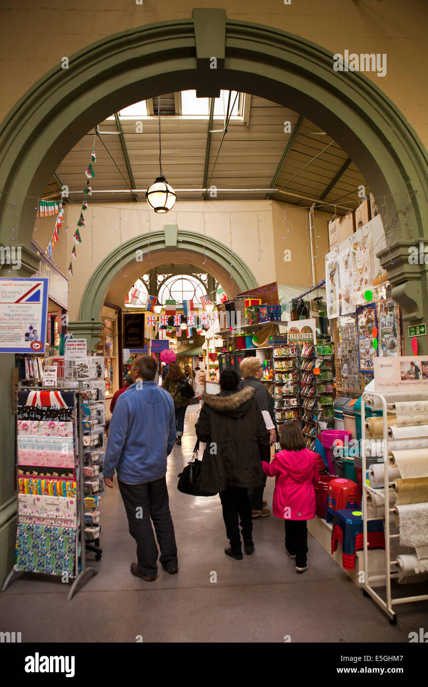 UK, England, Wiltshire, Bath, Guildhall Market shoppers at small shops and stalls Stock Photo