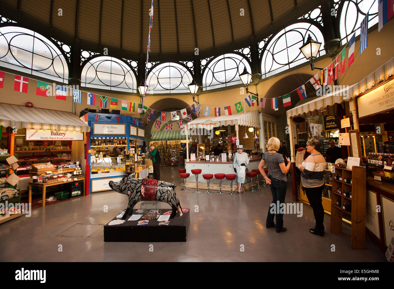 UK, England, Wiltshire, Bath, Guildhall Market stalls under central dome Stock Photo