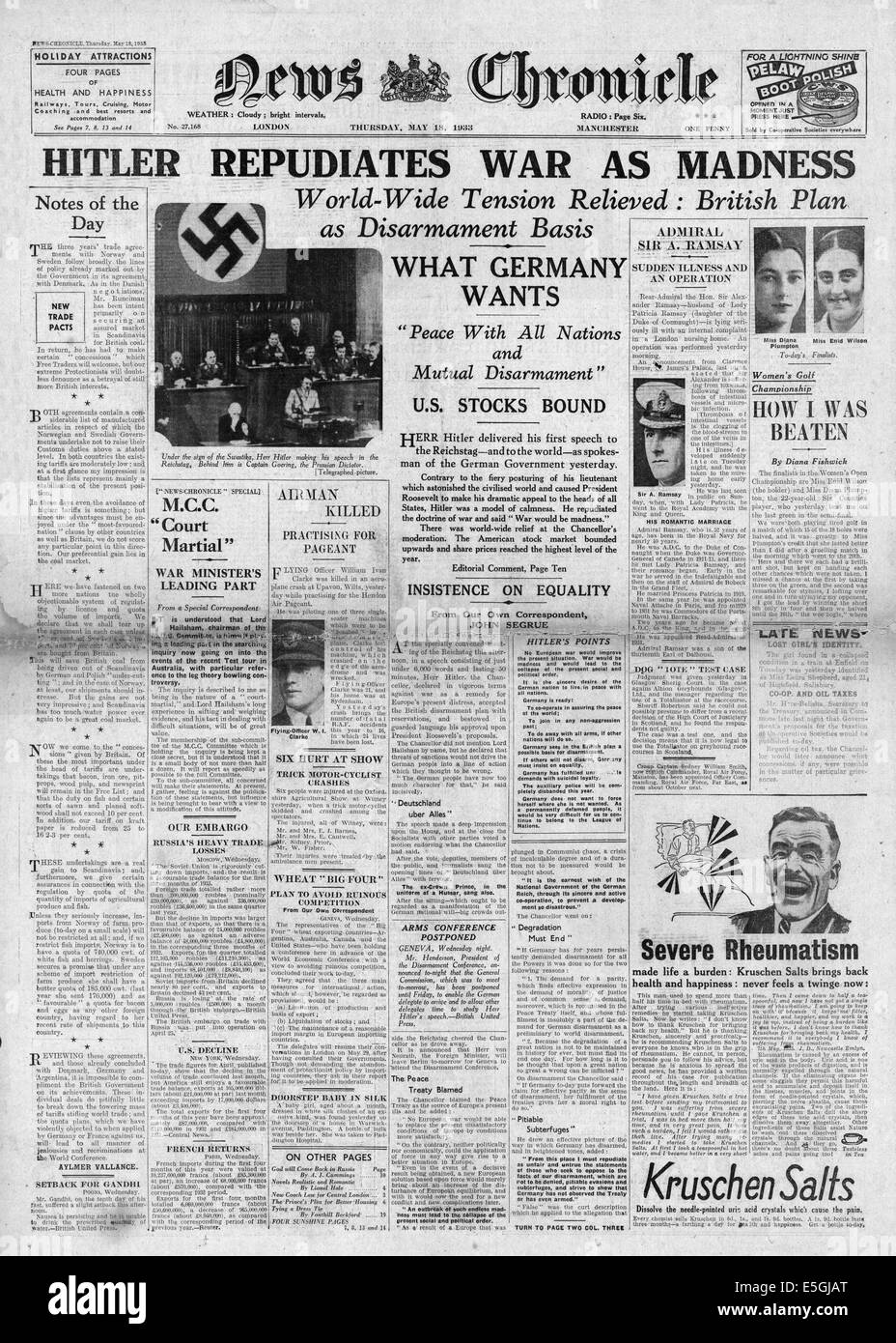 1933 News Chronicle front page reporting Adolf Hitler' first Reichstag speech as Chancellor repudiating war Stock Photo