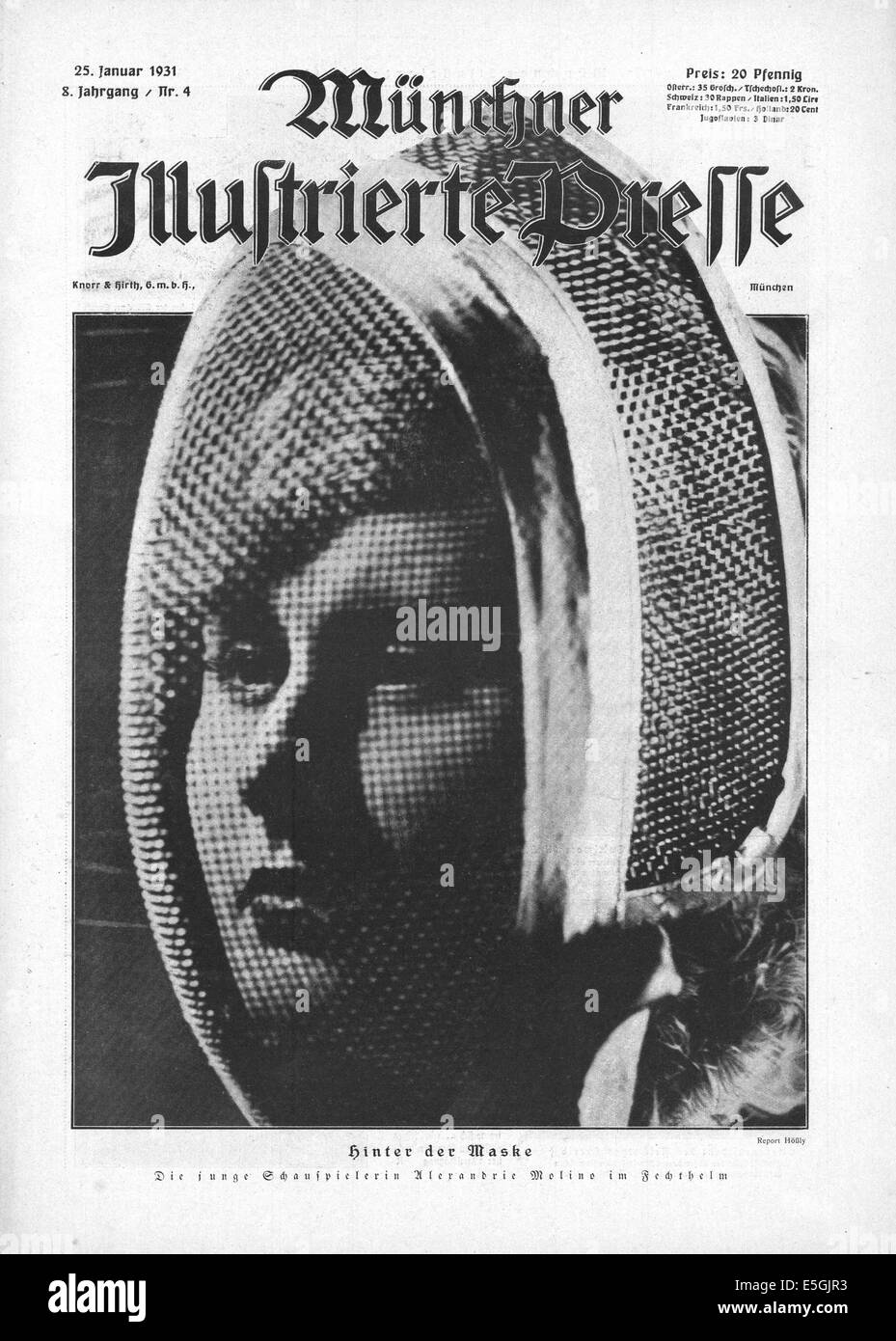 Münchner Illustrierte Presse (Germany) front cover photo of German actress Alexandra Molino von Kluck in fencing mask Stock Photo