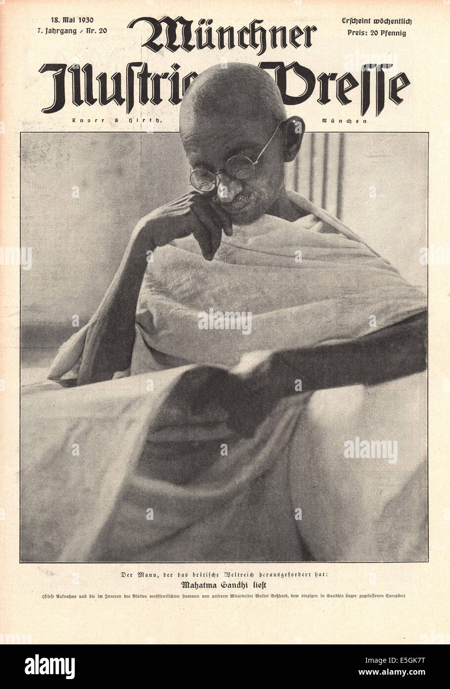 1930 Münchner Illustrierte Presse (Germany) front cover photo of Indian nationalist Mahatma Gandhi Stock Photo