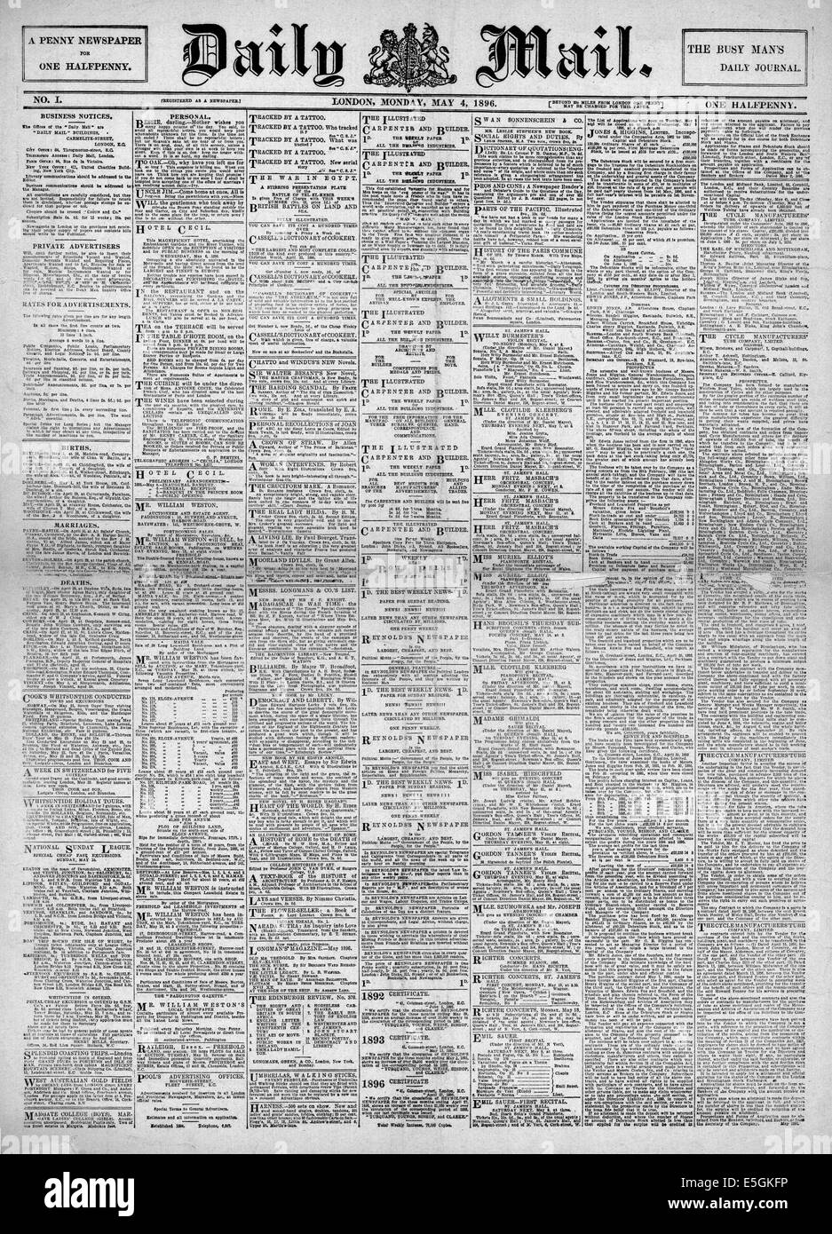 Daily mail newspaper Black and White Stock Photos & Images Alamy