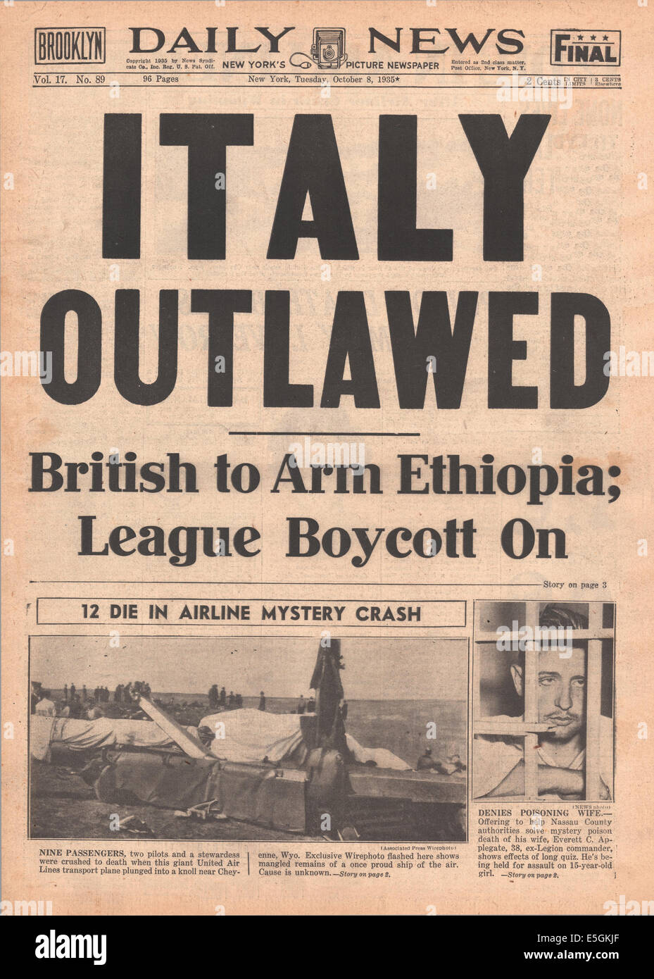 1935 New York Daily News (USA) front page reporting League of Nations condemnation of Italy for its invasion of Ethiopia Stock Photo