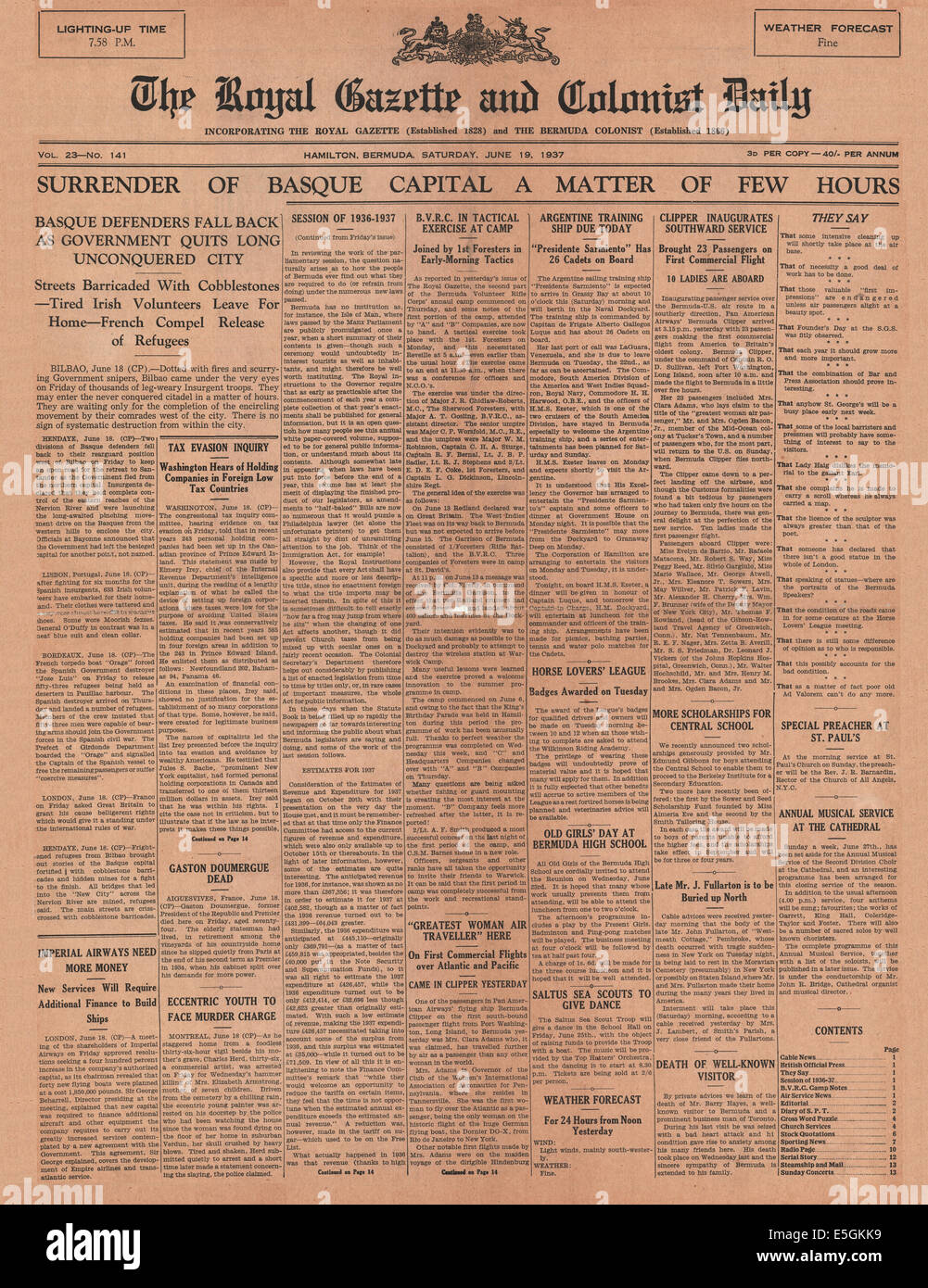 1937 The Royal Gazette and Colonist Daily (Bermuda) front page reporting the surrender of Bilbao to Franco's Nationalist Army during the Spanish Civil War Stock Photo