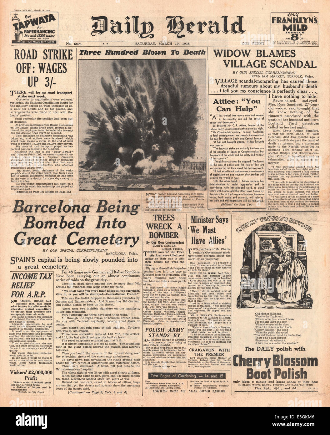 1938 Daily Herald front page reporting the bombing of Barcelona during the Spanish Civil War by the Italian Air Force and German Luftwaffe Stock Photo