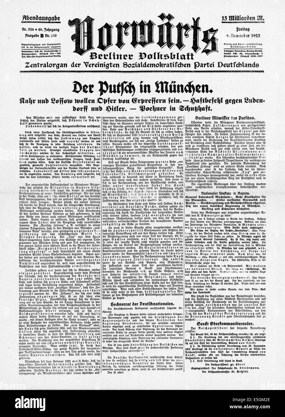 1923 Vorwarts (Germany) front page reporting the Munich Putsch by Adolf Hitler's National Socialist against the government of Bavaria Stock Photo