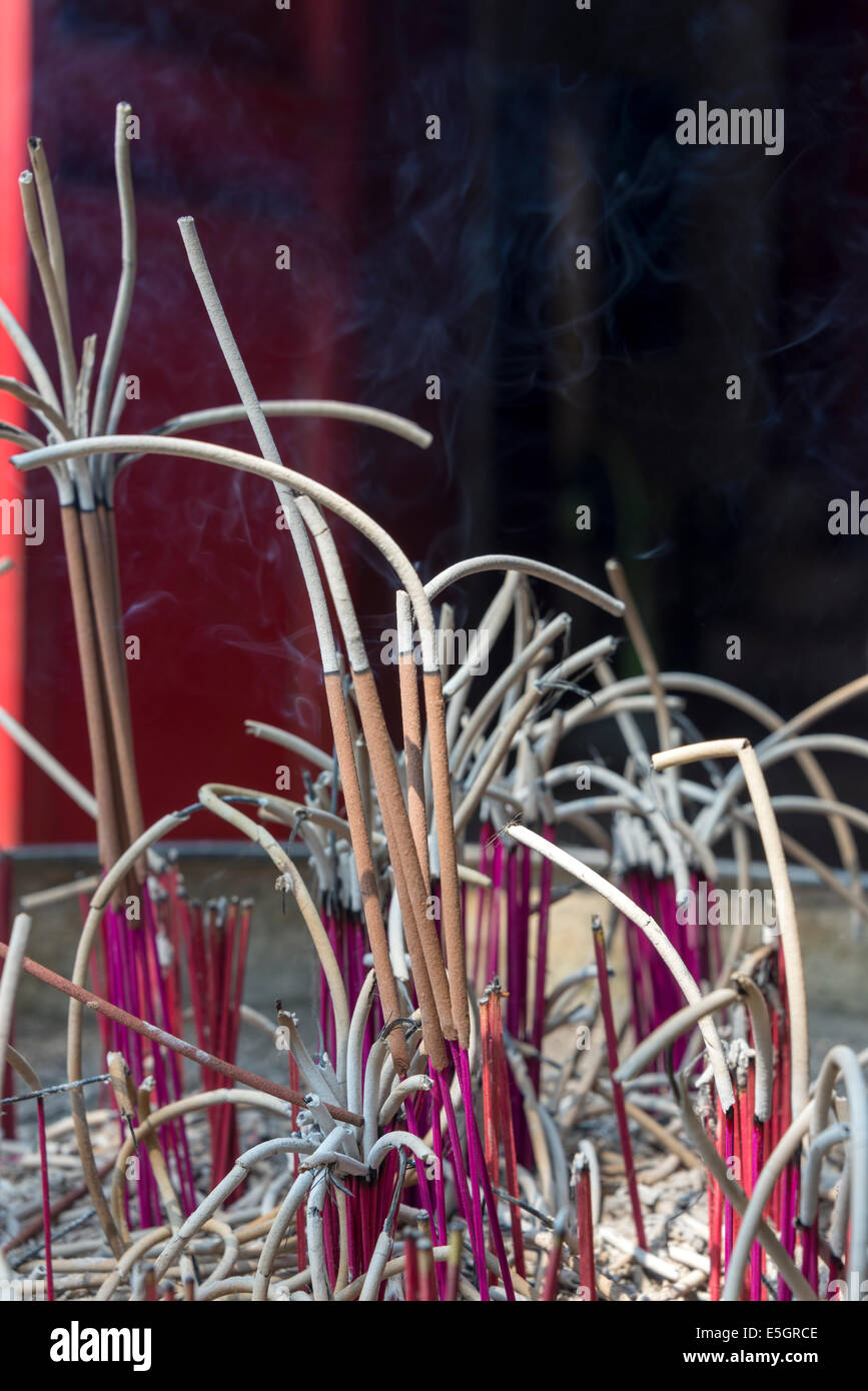 Incense burning hi-res stock photography and images - Alamy