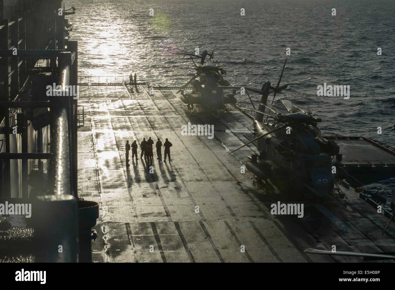 Uss peleliu lha 5 hi-res stock photography and images - Alamy