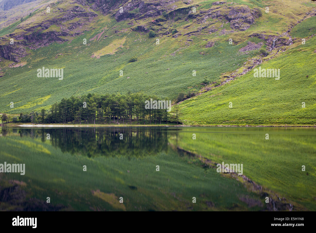 Pre-dawn reflections on Buttermere Lake, Cumbria, Lake District, England Stock Photo