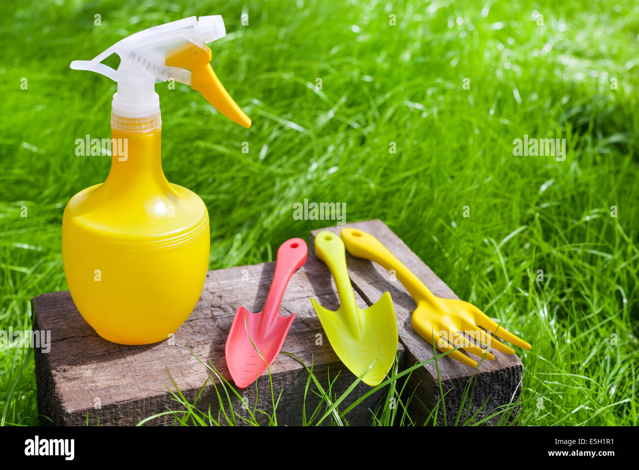 Tools grass hi-res stock photography and images - Alamy