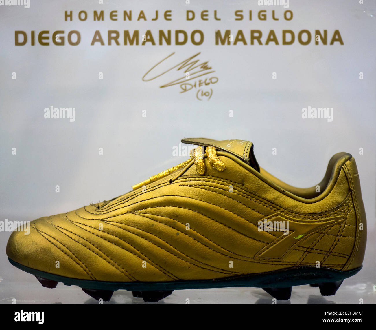 Sports celebrities hires stock photography and images Alamy