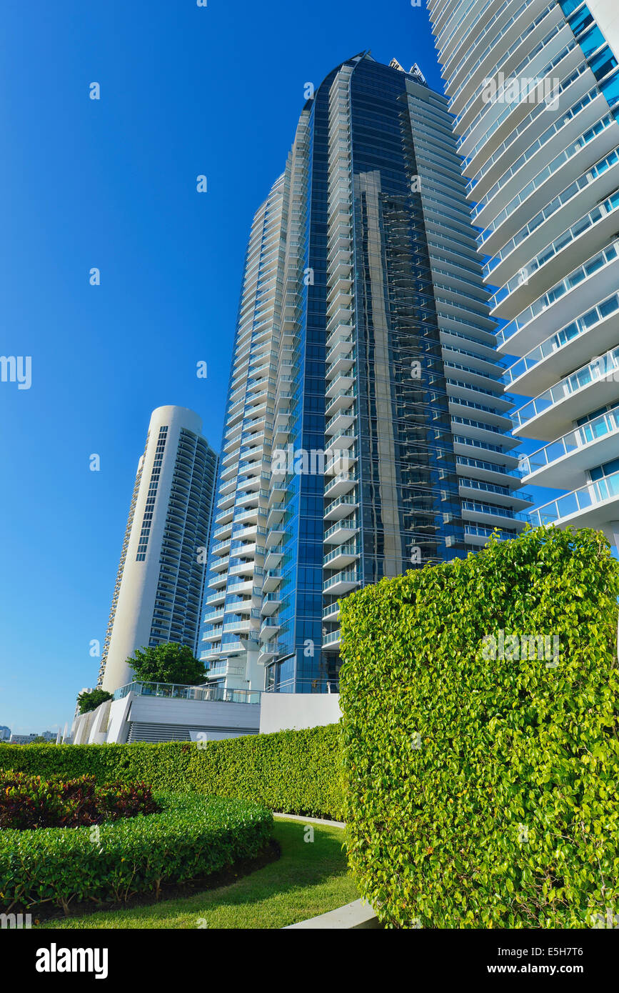 Aventura miami hi-res stock photography and images - Alamy