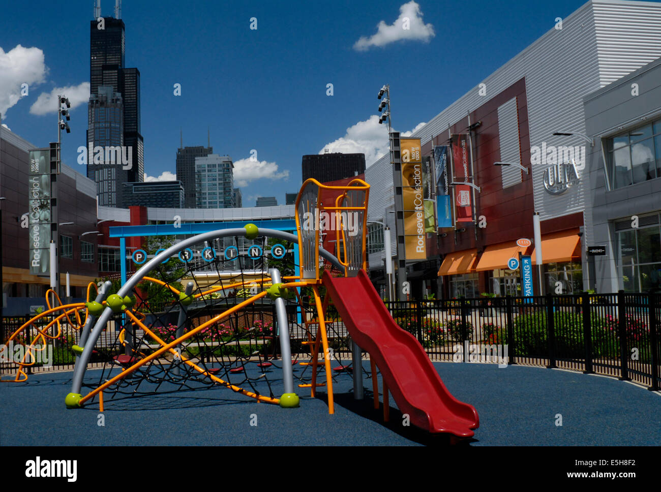 Roosevelt Collection shopping retailers and lofts, Chicago, Illinois Stock Photo