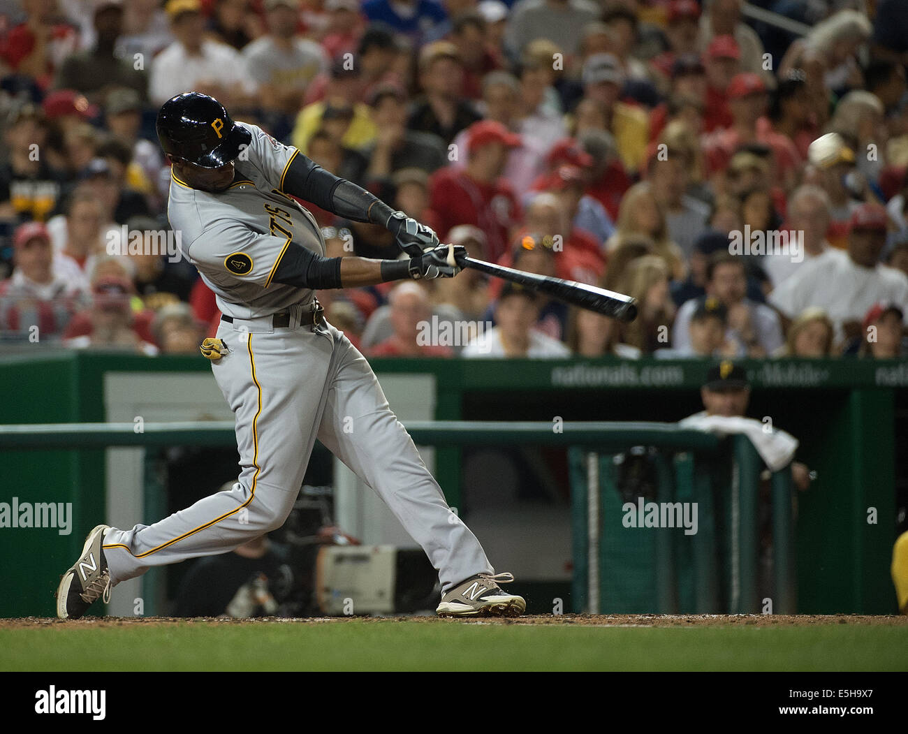 Pittsburgh pirates stadium hi-res stock photography and images - Alamy