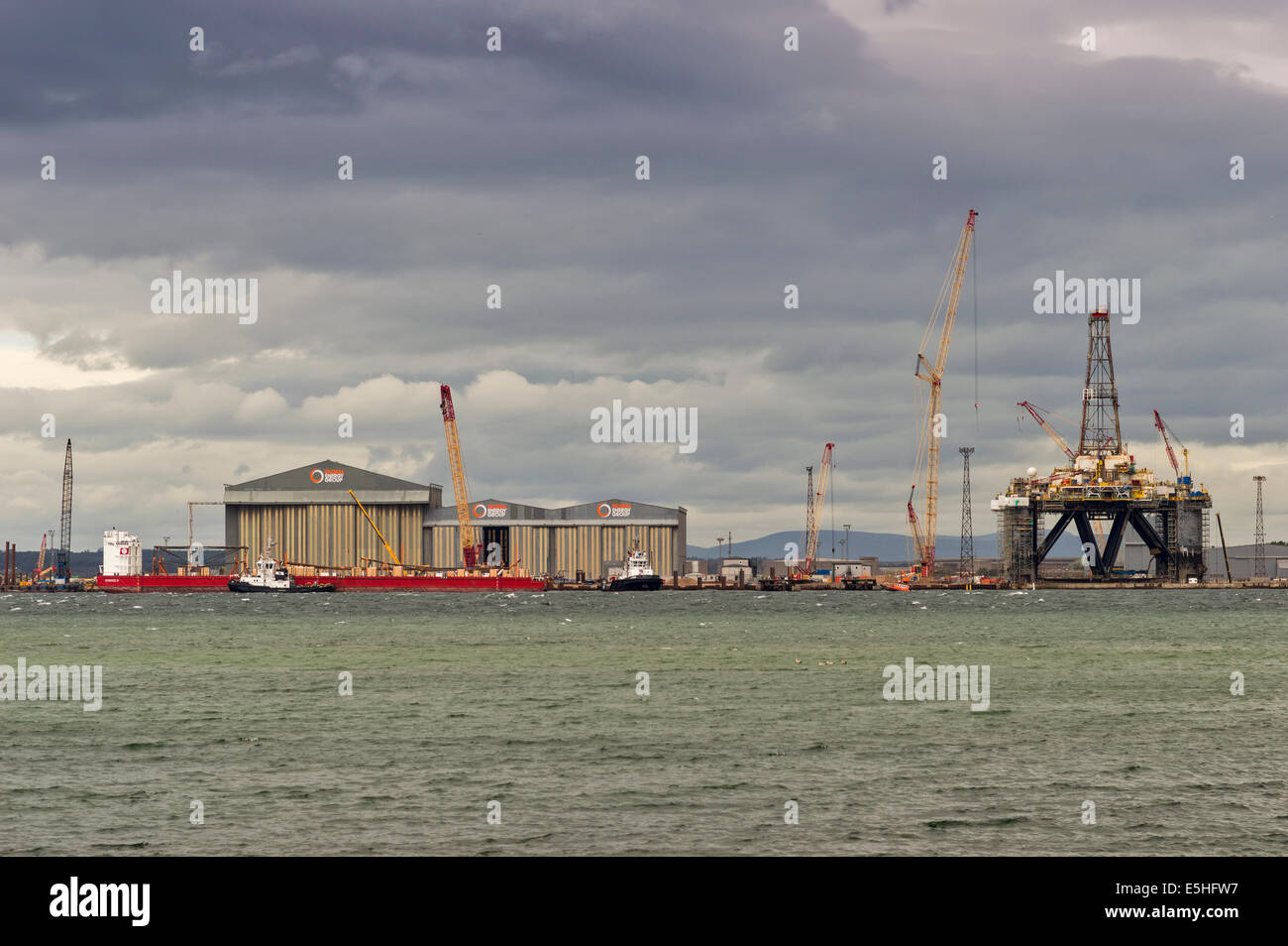 OIL RIG MAINTENANCE AND CONSTRUCTION CROMARTY FIRTH BLACK ISLE SCOTLAND Stock Photo