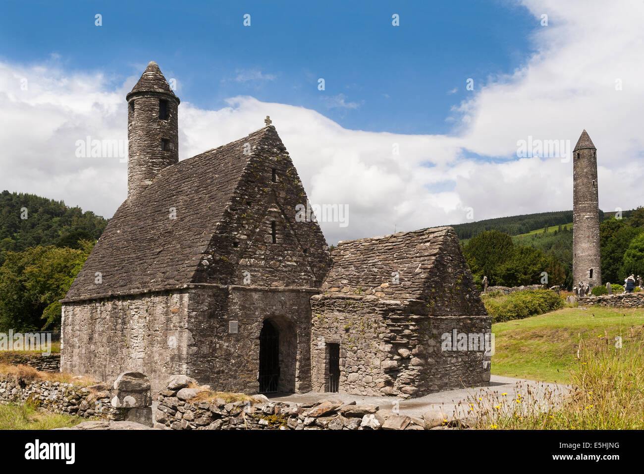 Ireland, County Wicklow, Glendalough St.Kevin's church & Round tower Stock Photo