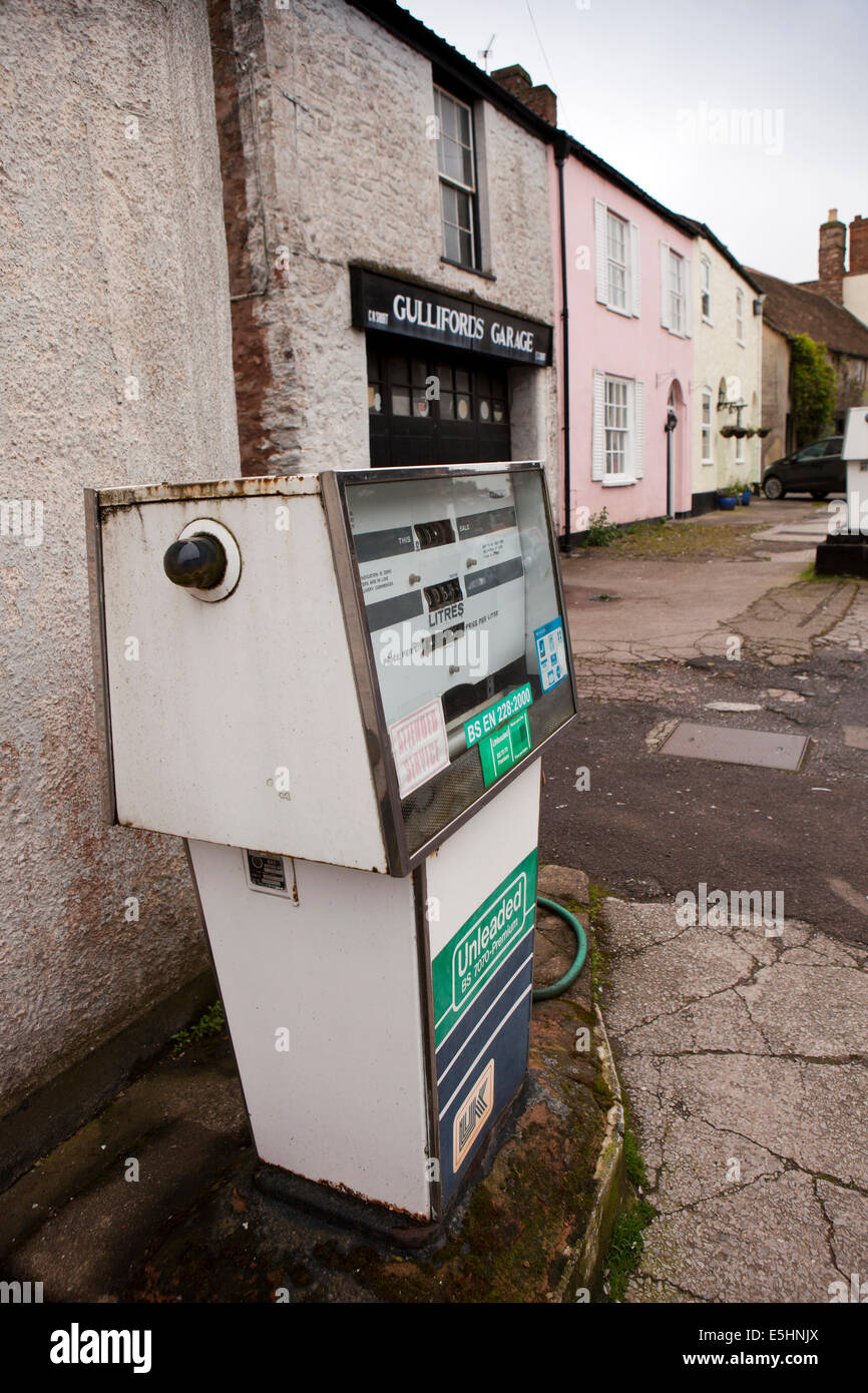 UK, England, Somerset, Nether Stowey, Lime Street, old petrol pump outside Gulliford’s Garage Stock Photo
