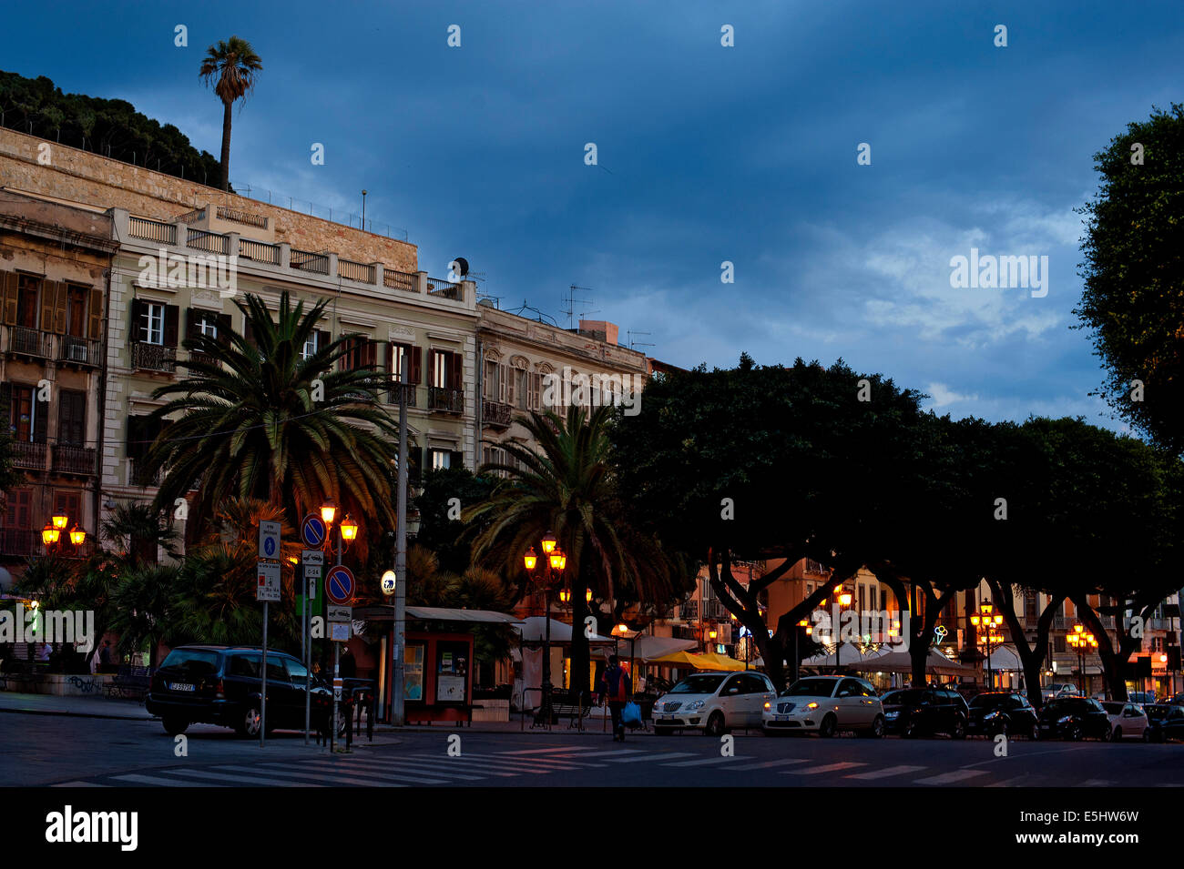 Piazza yenne cagliari sardinia hi-res stock photography and images - Alamy, image size:1300x955