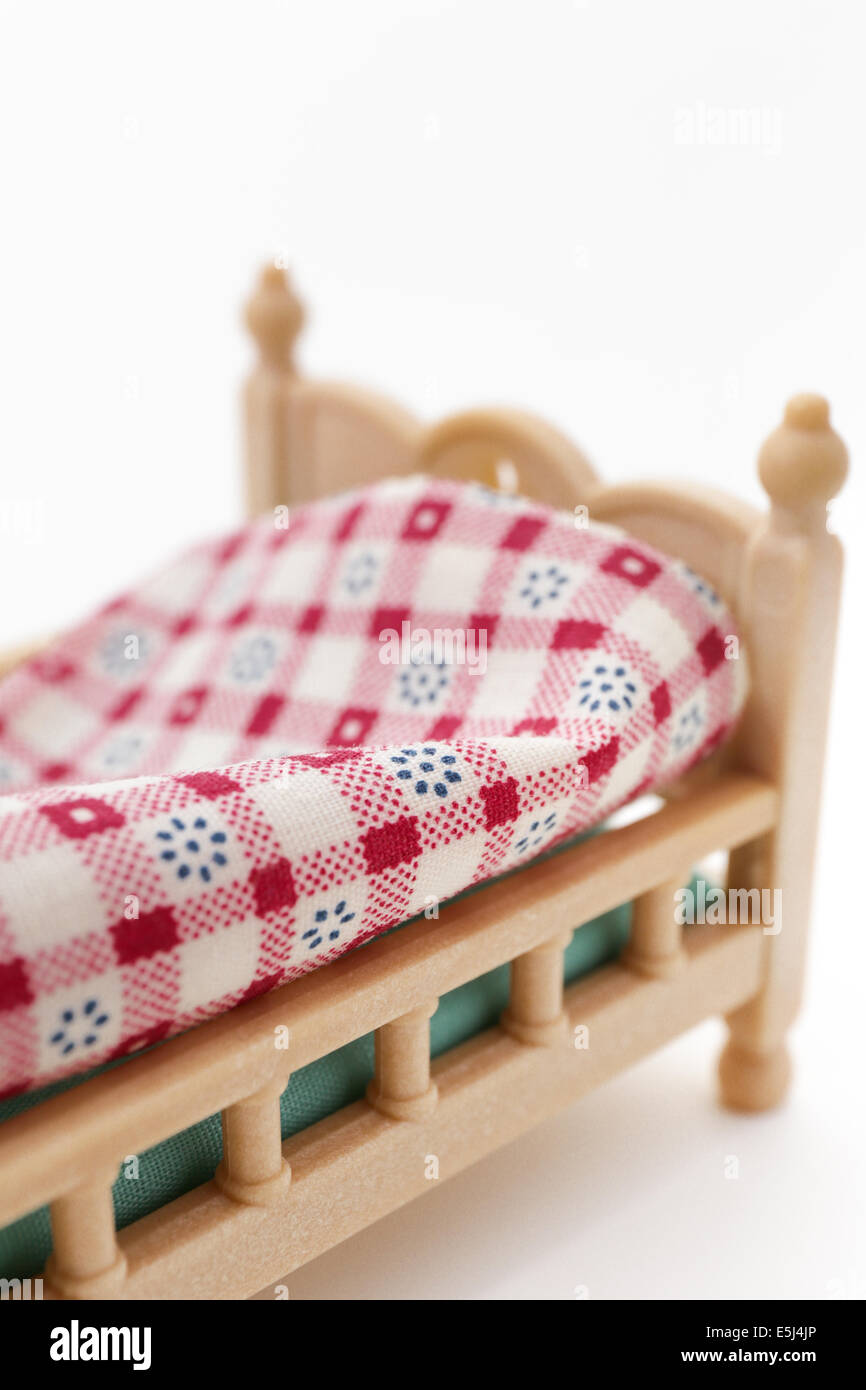 Miniature beds for little ones and grown-ups