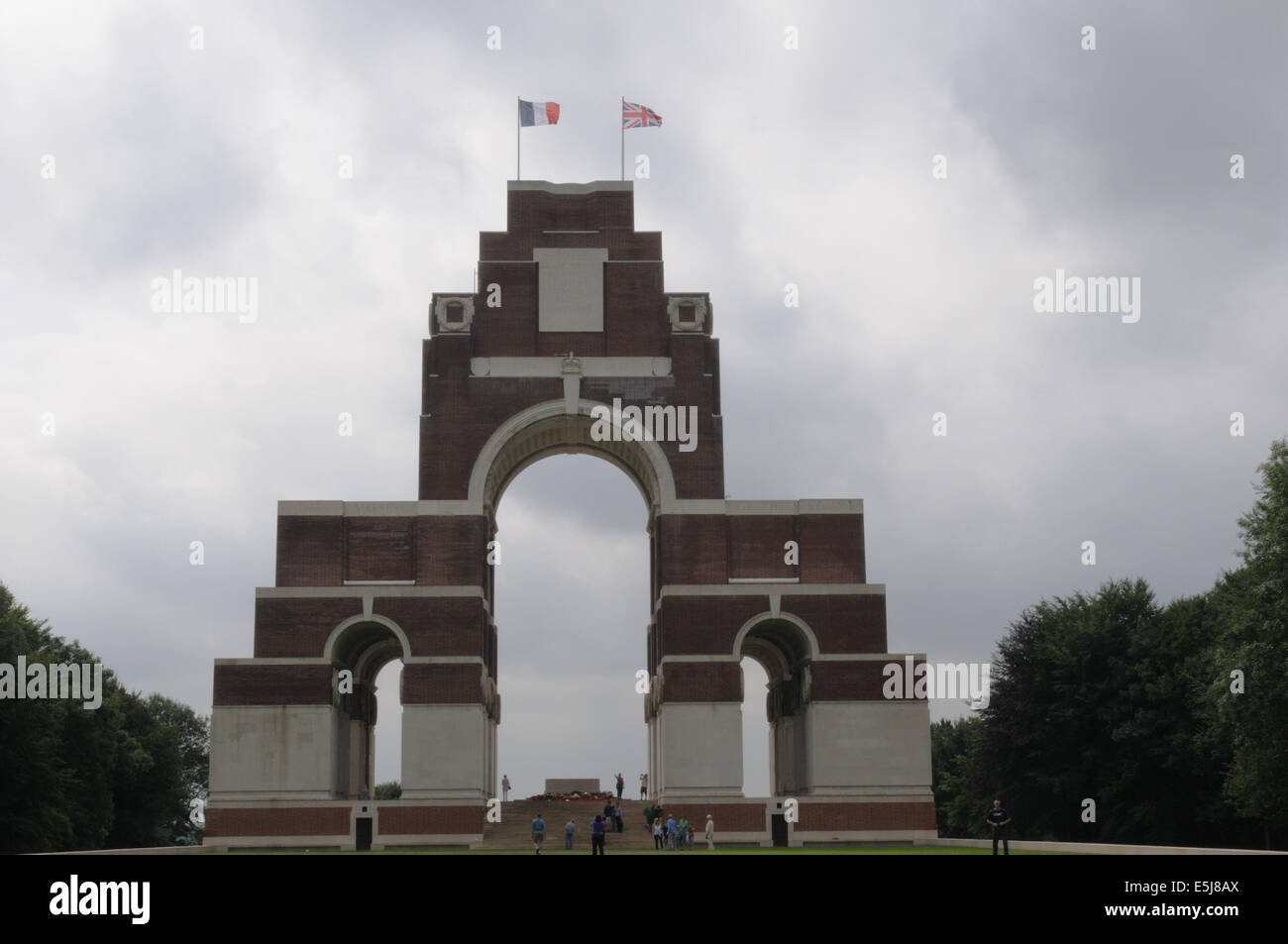 The Thiepval Memorial and Anglo-French Cemetery Stock Photo