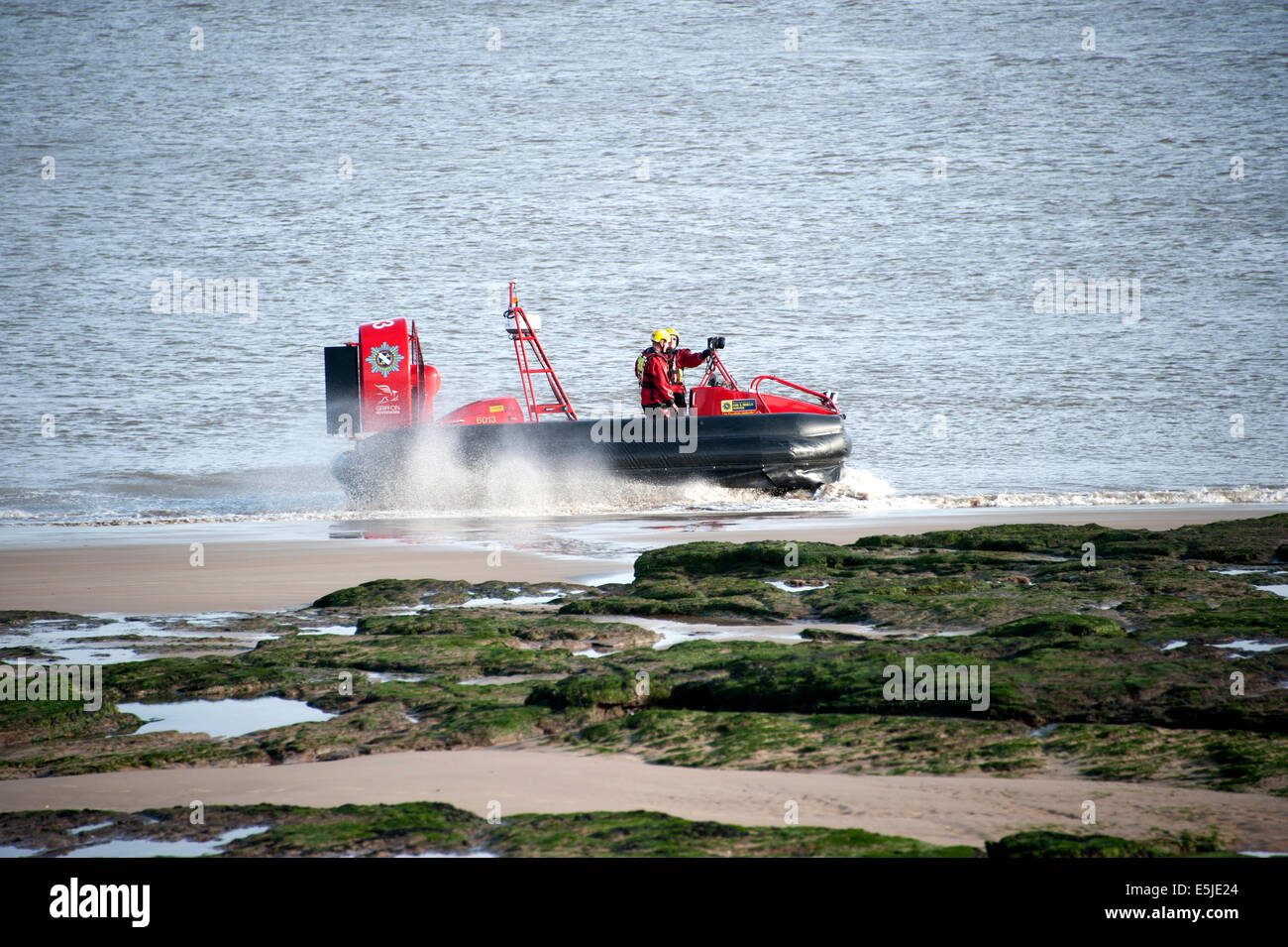 Hovercraft rescue ice hi-res stock photography and images - Alamy