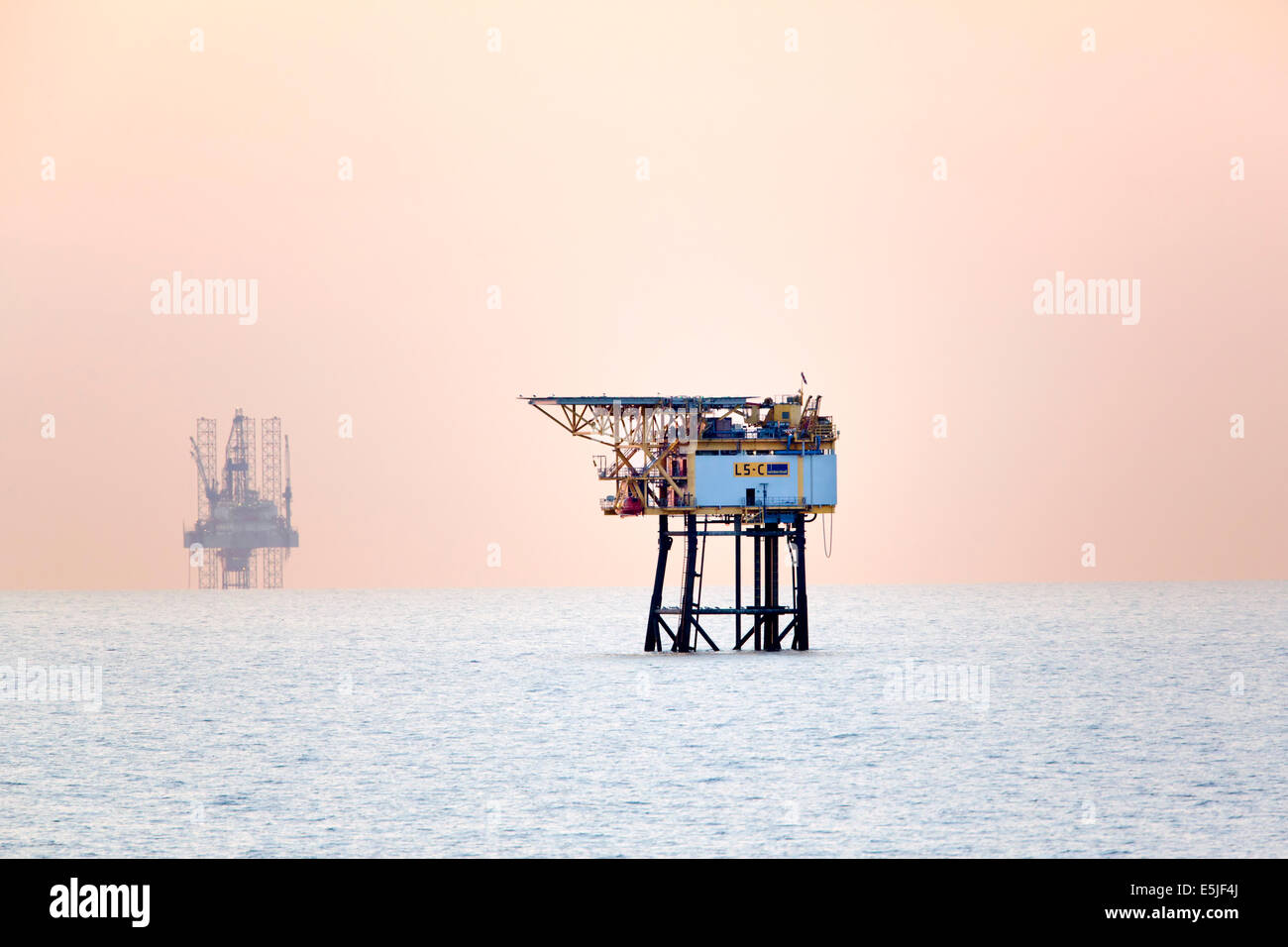 Netherlands, Den Helder, Dutch economic zone on North Sea. Gas production platform and left gas drilling platform Stock Photo
