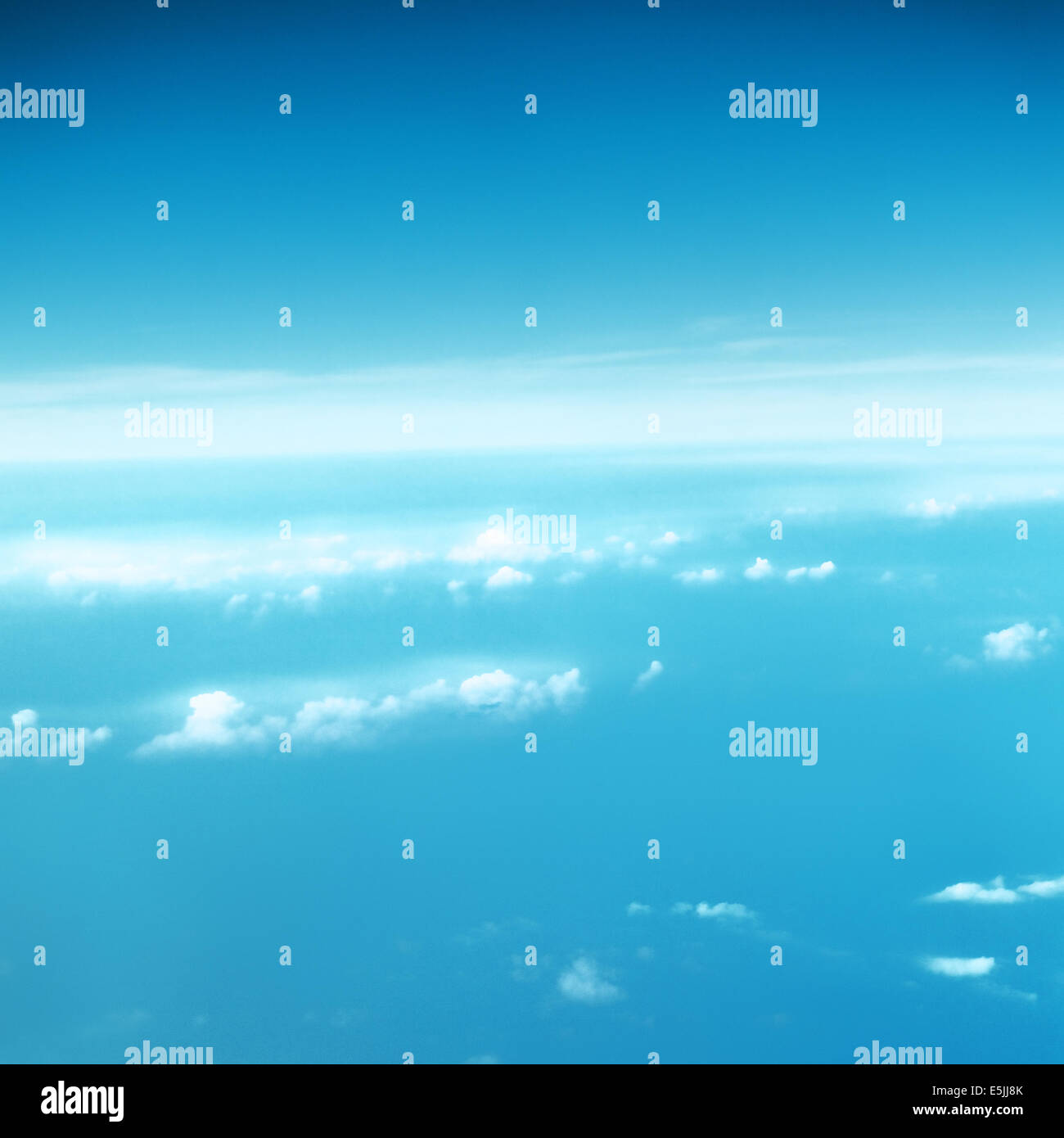 Blue sky aerial hi-res stock photography and images - Alamy