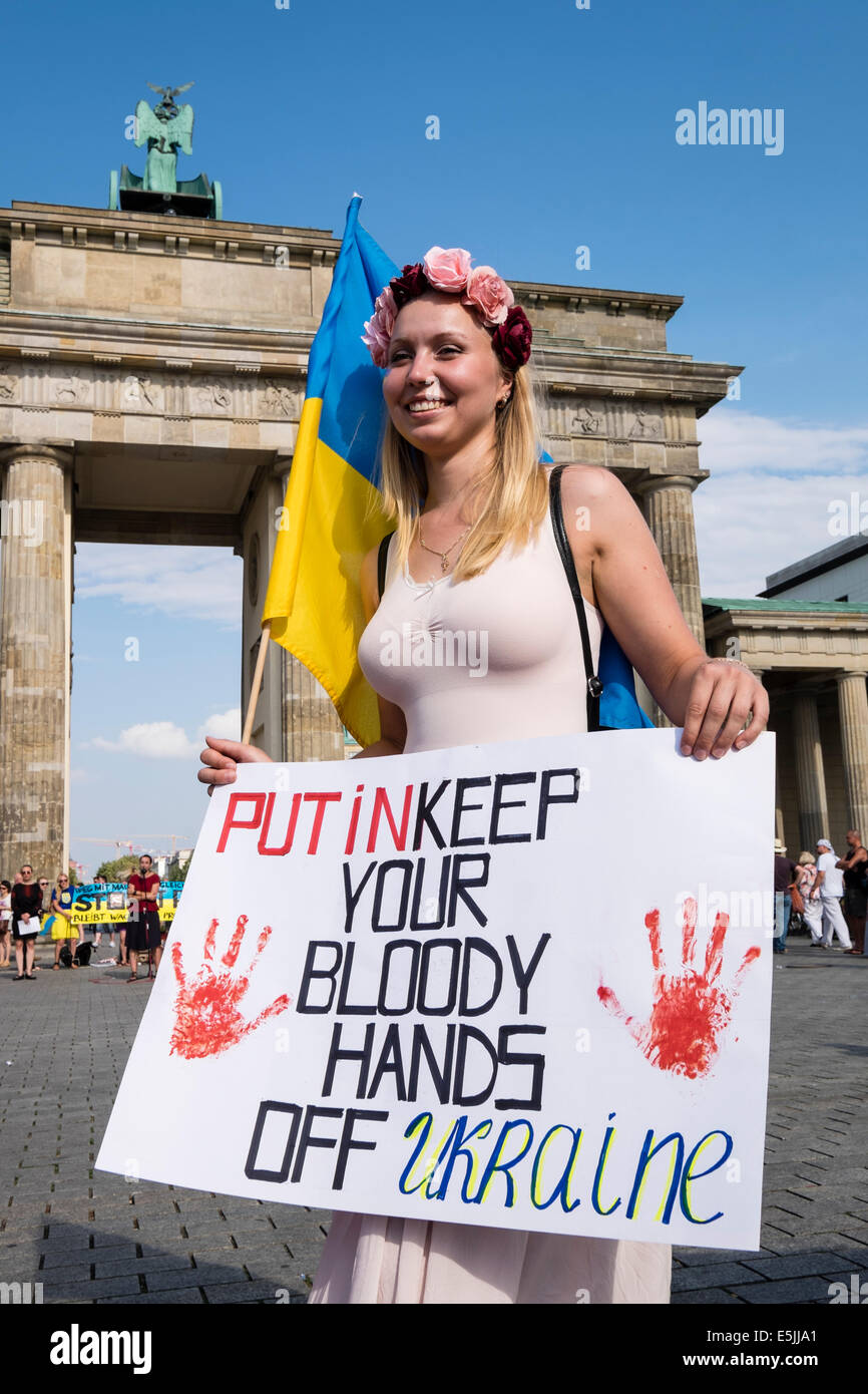 Berlin, Germany. 2nd Aug, 2014. Ukrainian protesters holding an anti-Putin and Russia demonstration beside Brandenburg Gate in Berlin Germany Credit:  Iain Masterton/Alamy Live News Stock Photo