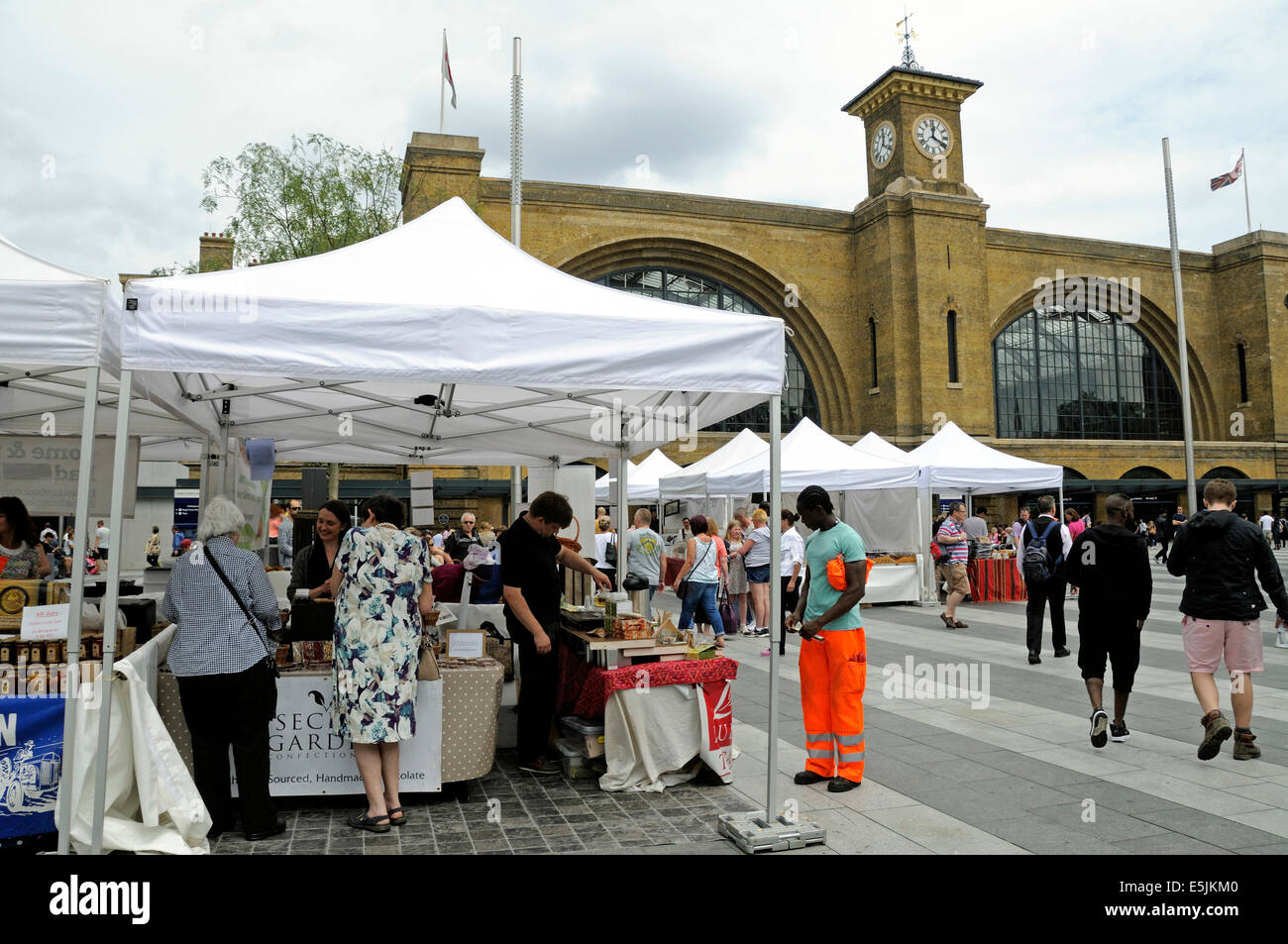 Kings Cross Real Food Market, Kings Cross Station Square, London