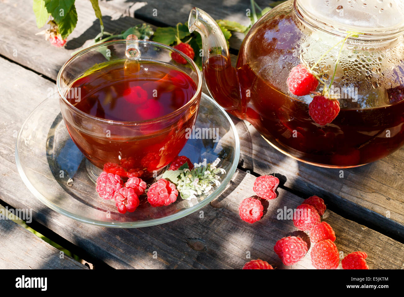 Leaves in transparent teapot hi-res stock photography and images - Alamy