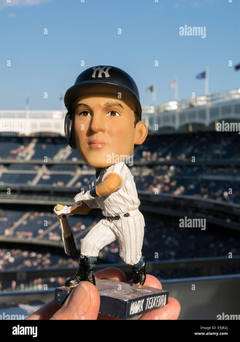 Bobble head baseball hi-res stock photography and images - Alamy