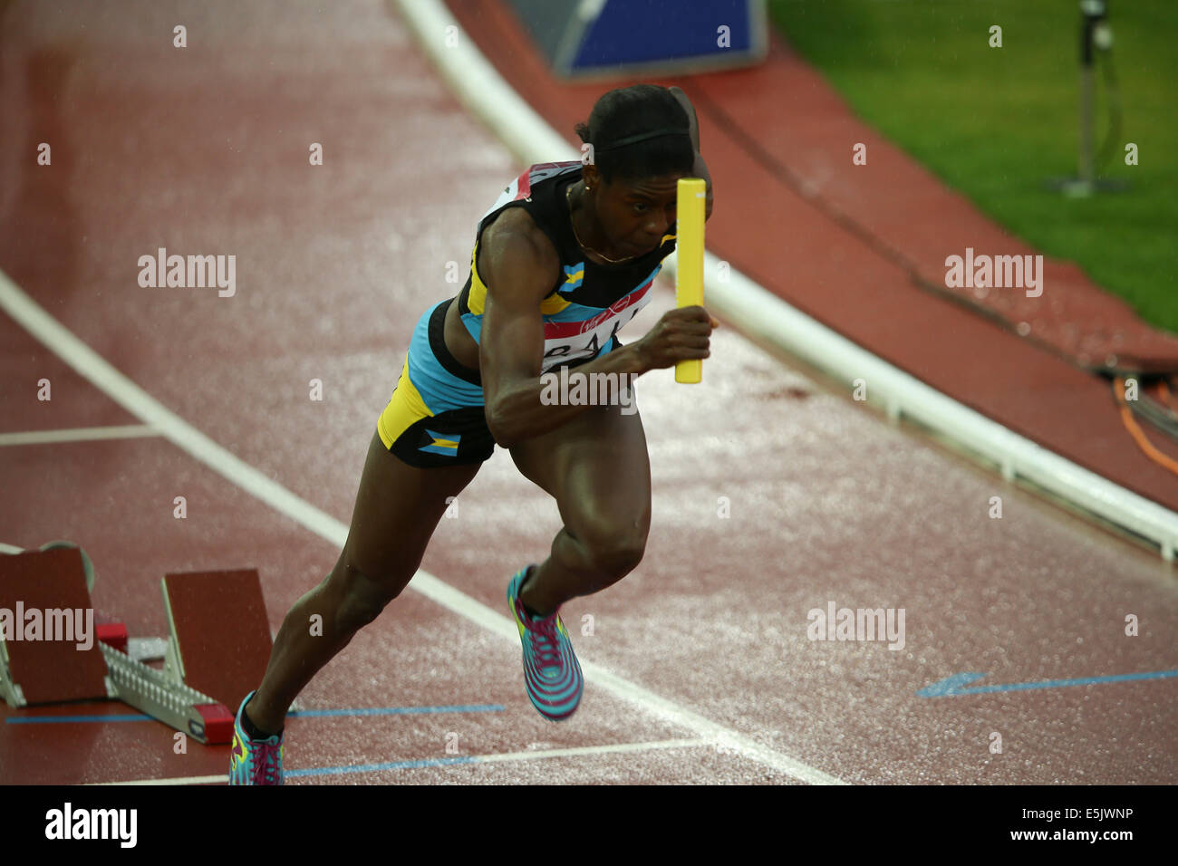 Womens 4x400m relay hires stock photography and images Alamy