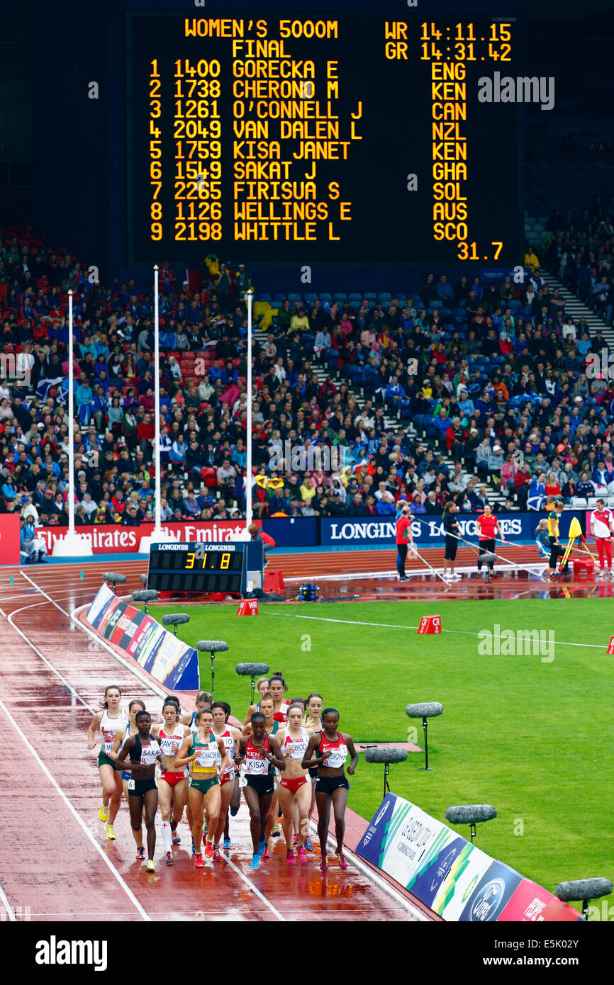 Hampden Park, Glasgow, Scotland, UK, Saturday, 2nd August, 2014. Glasgow 2014 Commonwealth Games, Women’s 5000m Final Stock Photo
