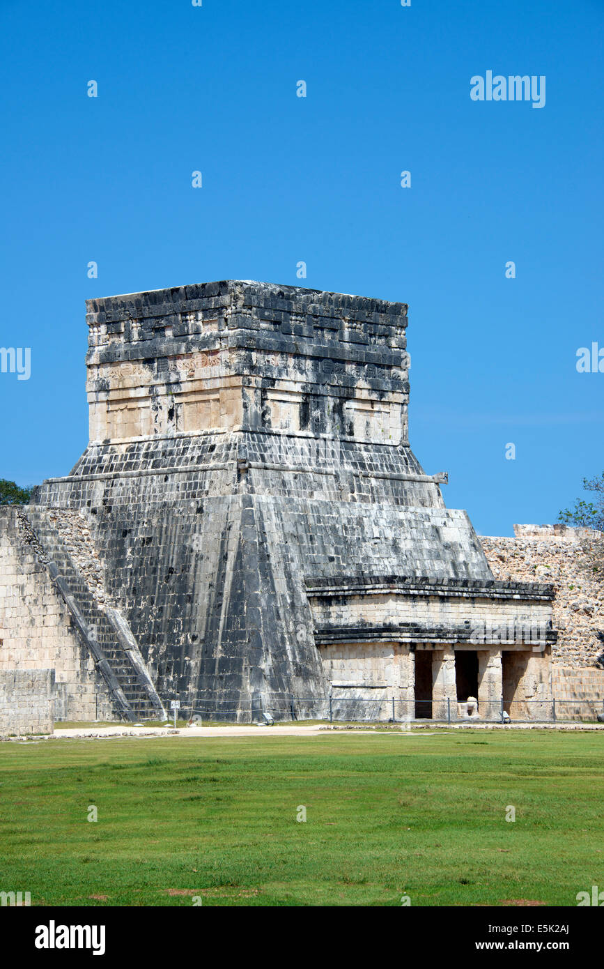 Temple of the Jaguars  Chichen Itza Yucatan Mexico Stock Photo