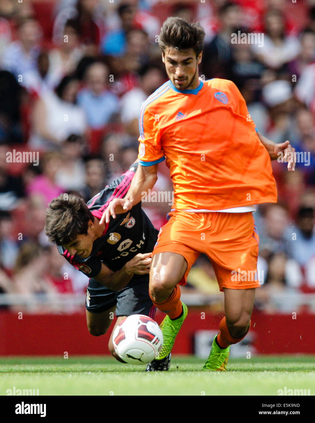 London, UK. 03rd Aug, 2014. Emirates Cup. Benfica versus Valencia CF. Valencia's Andre GOMES in action. Credit:  Action Plus Sports/Alamy Live News Stock Photo