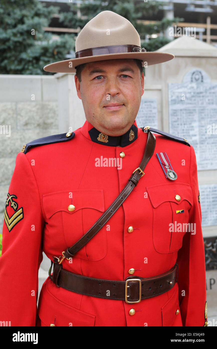 Canadian mountie hat hi-res stock photography and images - Alamy