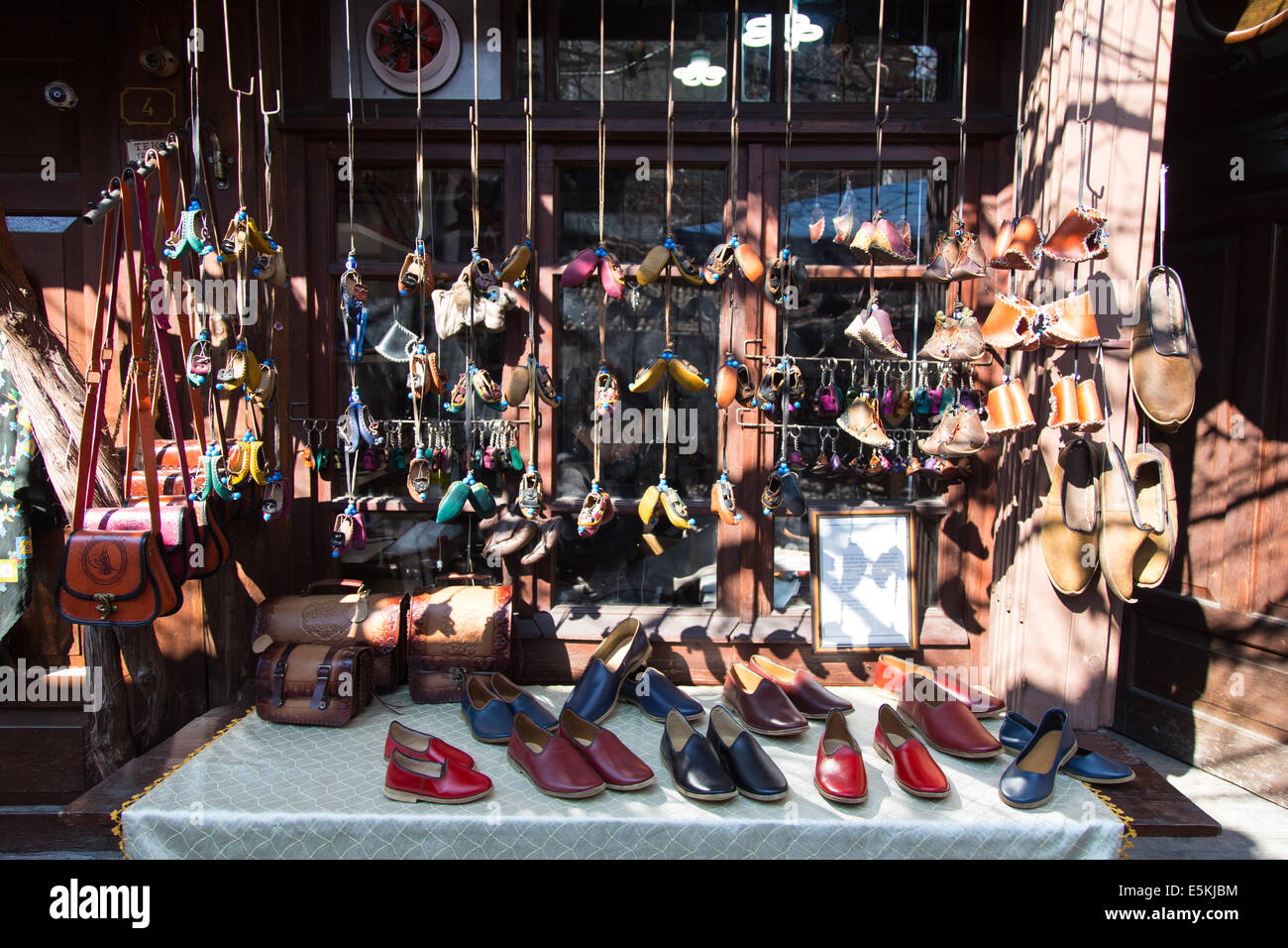 Old shoe store hi res stock photography and images Alamy