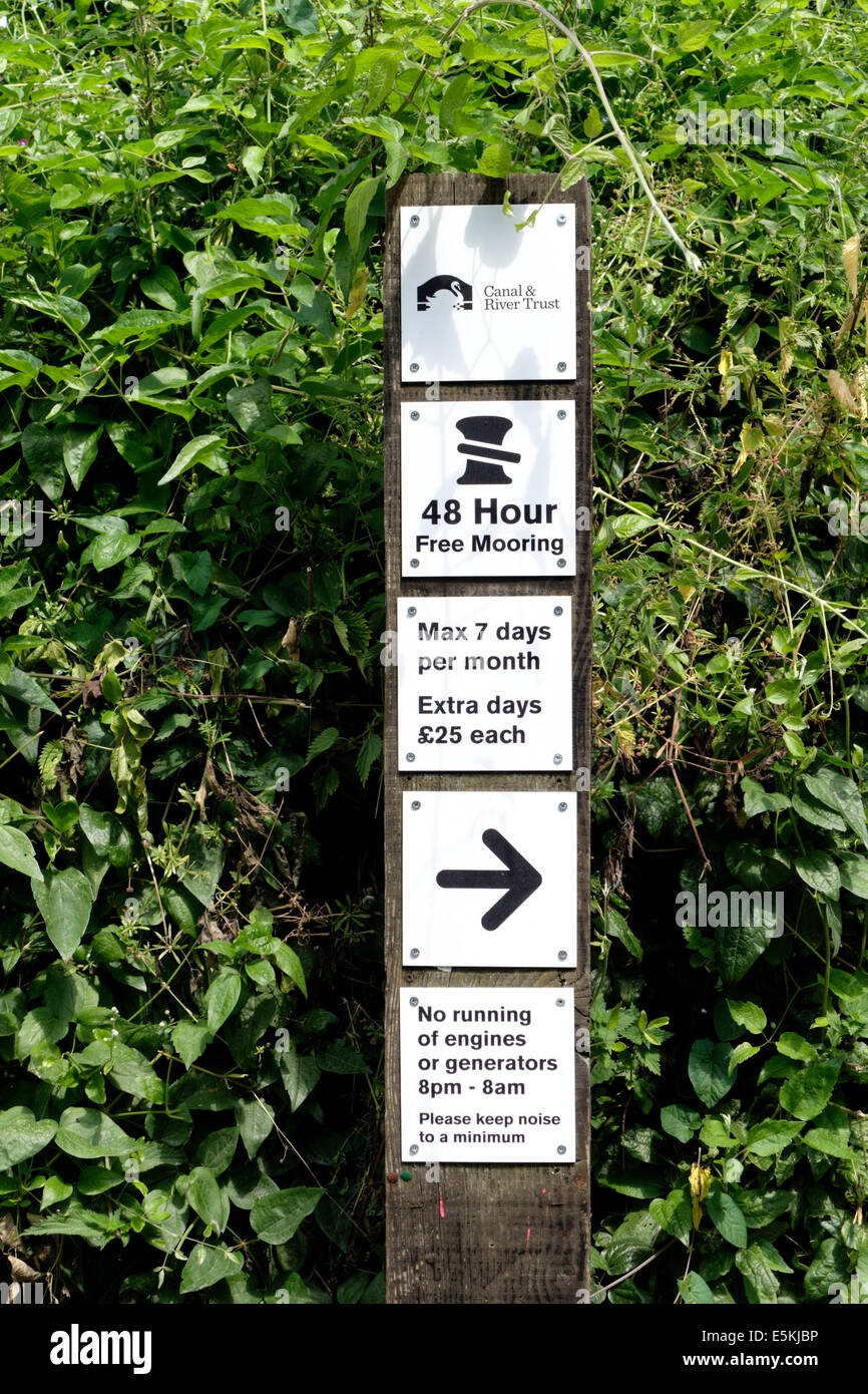 Canal & River Trust Sign, Kennet & Avon Canal, Wiltshire, UK Stock Photo