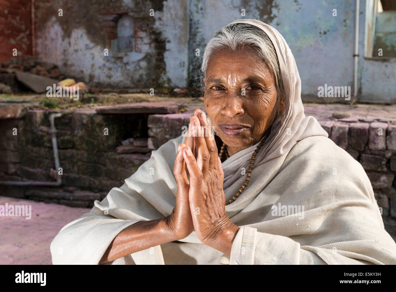 Old woman, Vrindavan, Uttar Pradesh, India Stock Photo