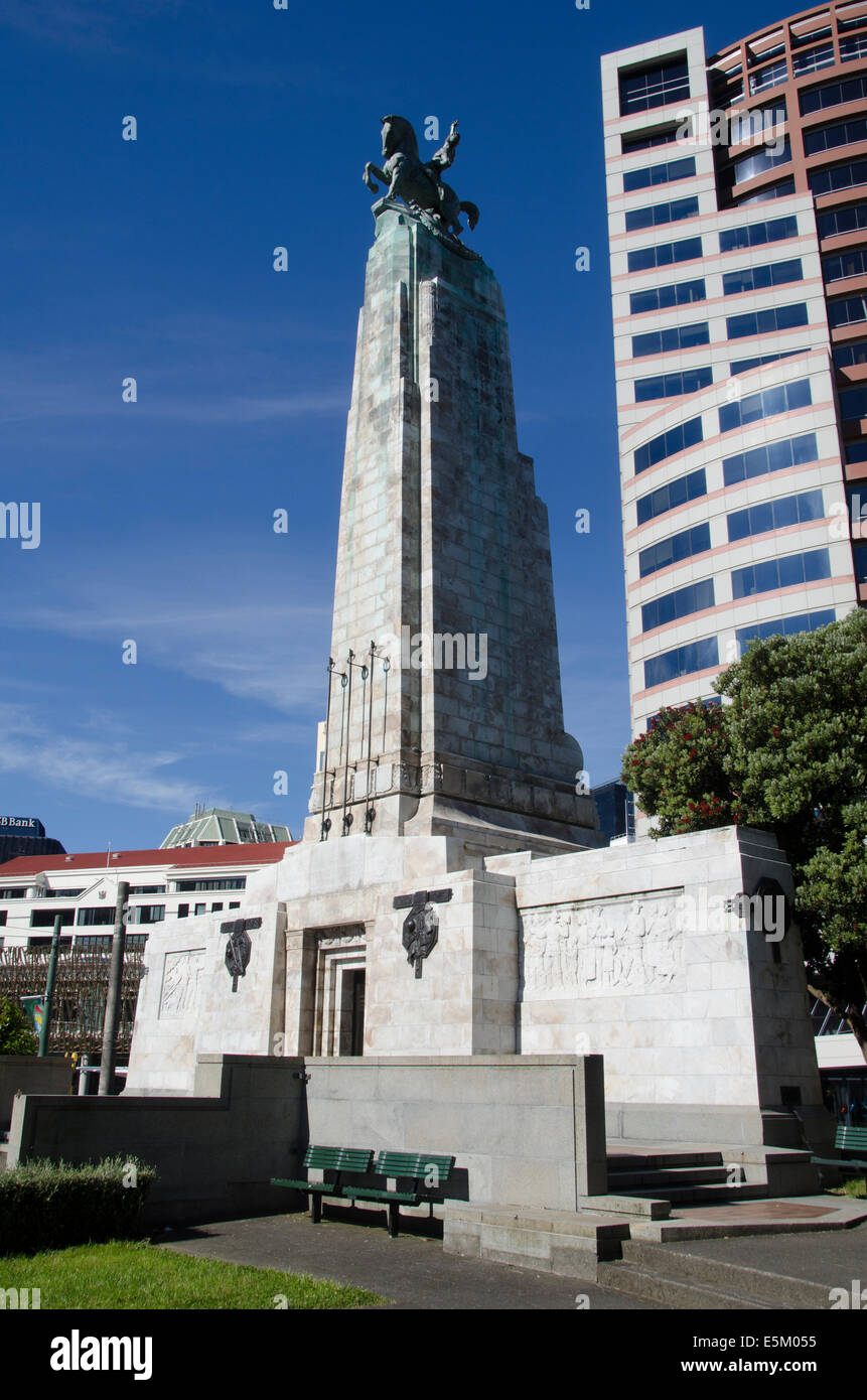 Cenotaph and parliament buildings (Beehive), Wellington, North Island, New Zealand Stock Photo