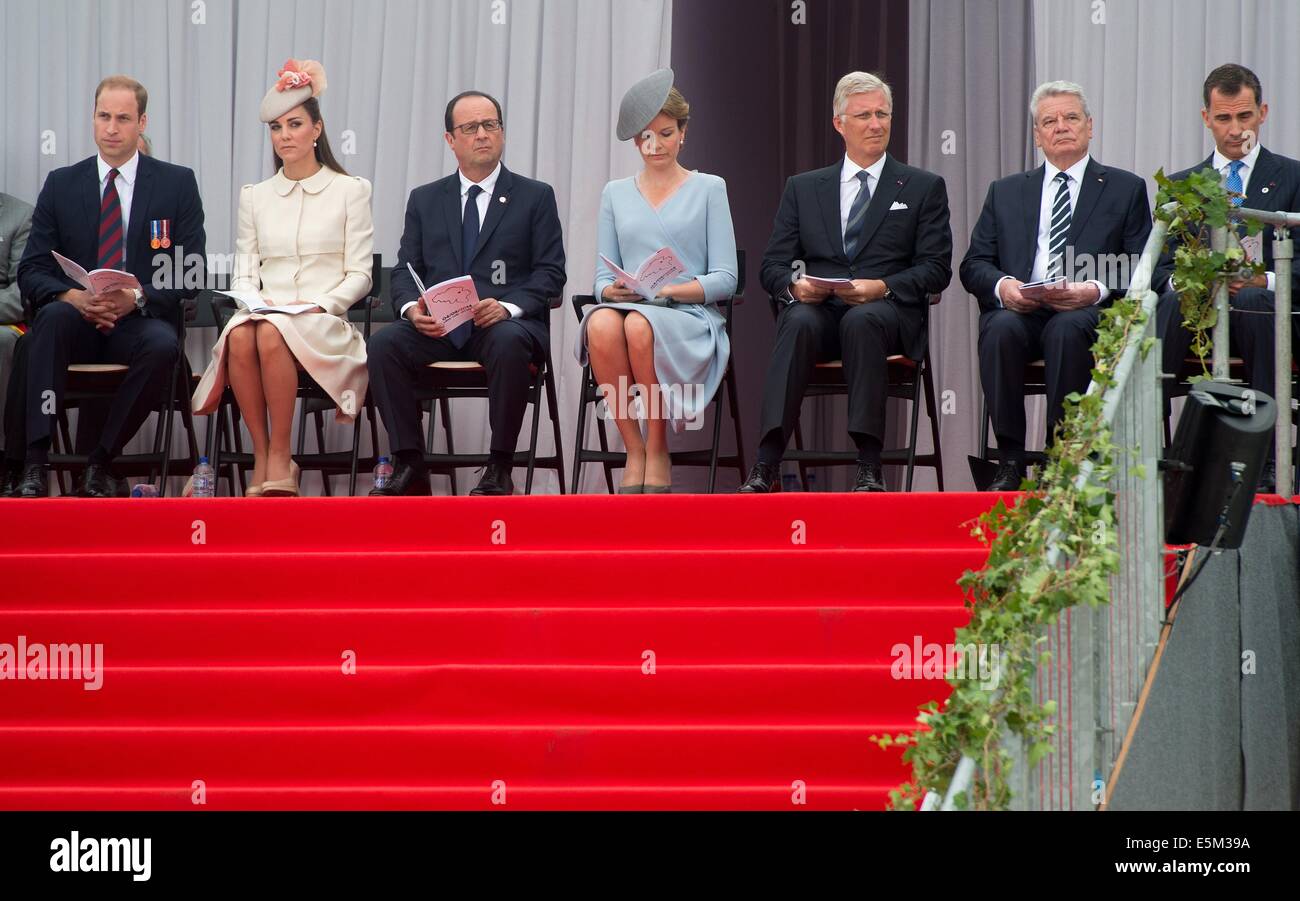 Luettich, Belgium. 04th Aug, 2014. British Prince William (L-R), his wife, Duchess Kate, French President Francois Hollande, Belgian Queen Mathilde, Belgian King Philippe, German President Joachim Gauck and Spanish King Felipe take part in the international memorial ceremony for the 100th anniversary of the beginning of the First World War in Luettich, Belgium, 04 August 2014. Photo: Maurizio Gambarini/dpa/Alamy Live News Stock Photo