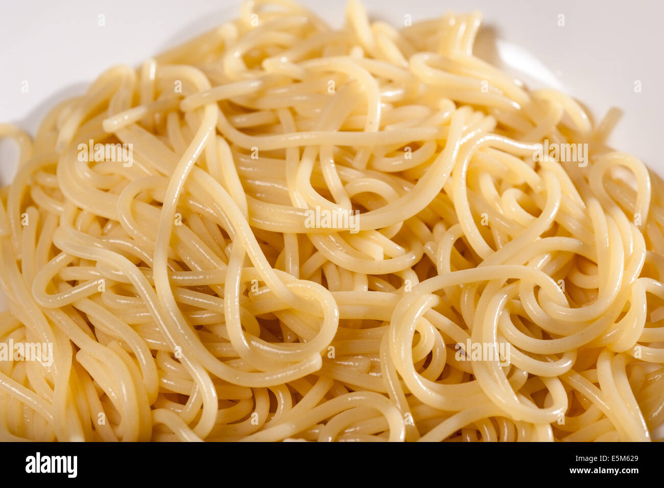 Italian spaghetti without sauce Stock Photo Alamy