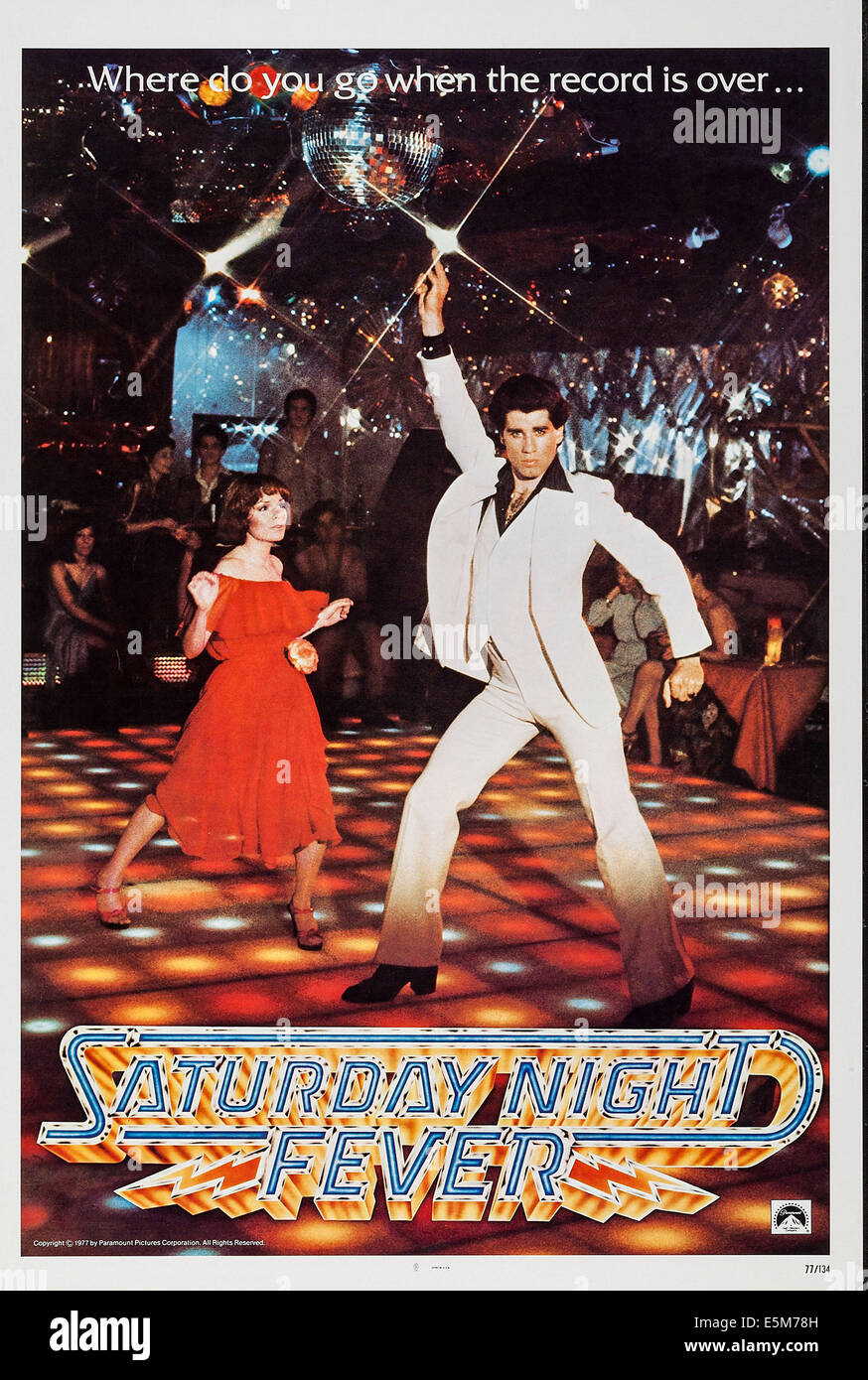 SATURDAY NIGHT FEVER, US poster art, from left: Karen Lynn Gorney, John Travolta, 1977 Stock Photo