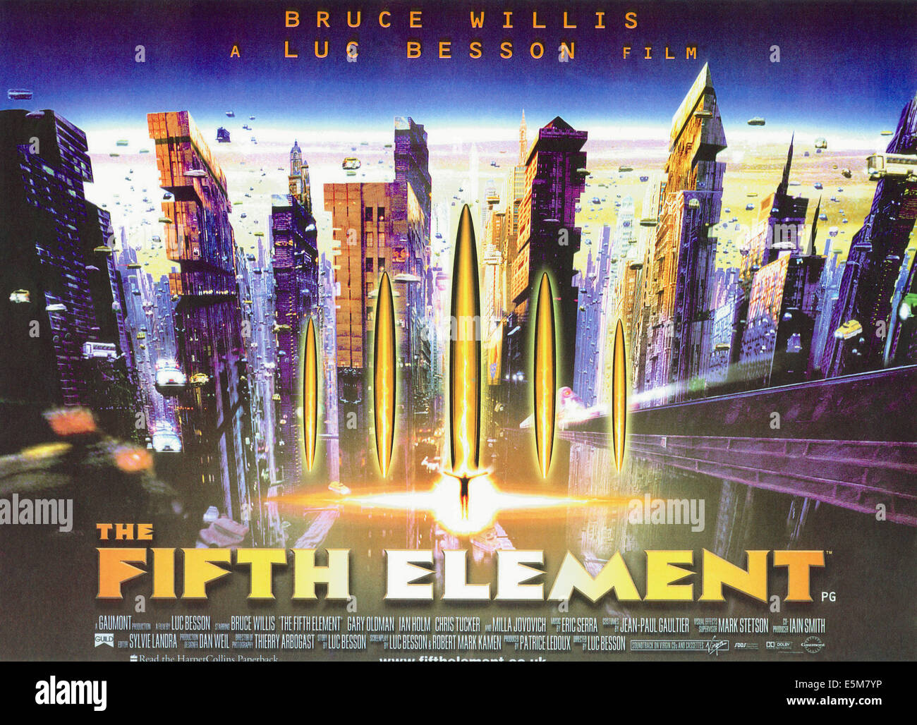THE FIFTH ELEMENT, 1997, © Columbia/courtesy Everett Collection Stock Photo