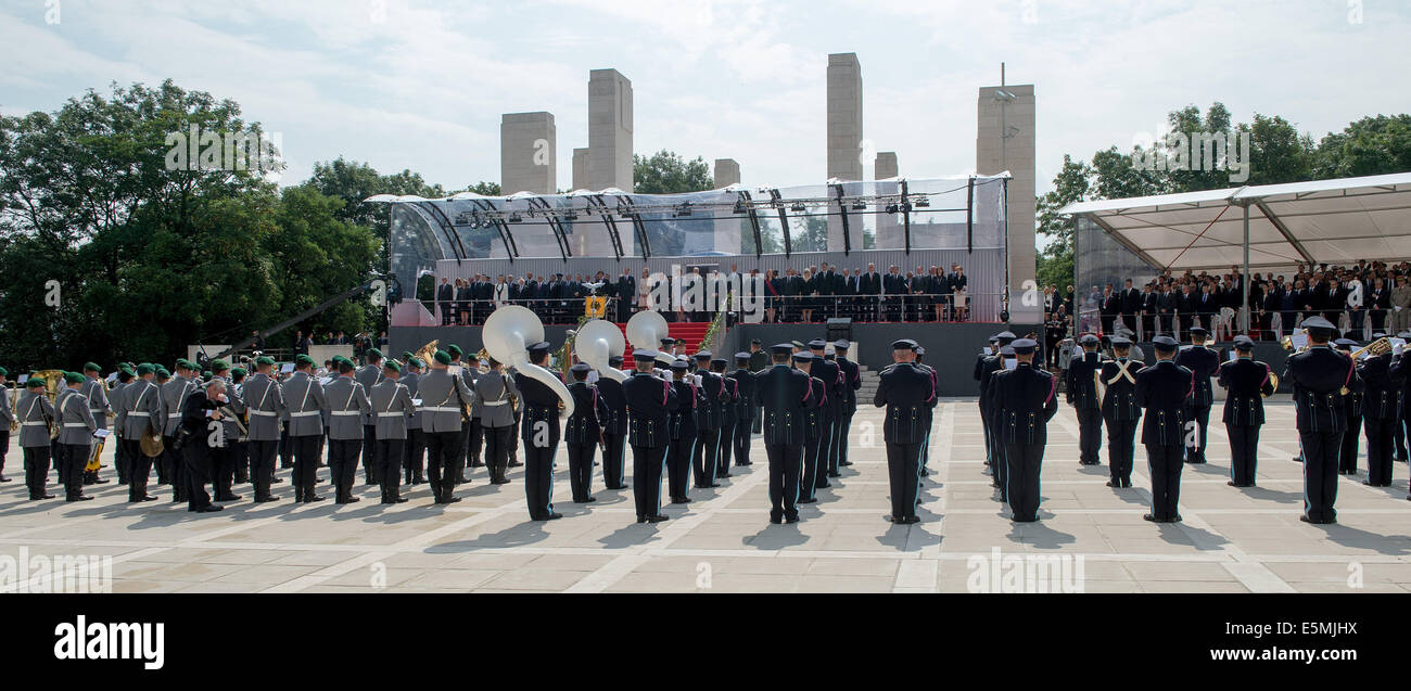 Liege, Belgium. 04th Aug, 2014. Guests of honor attend the international memorial ceremony for the 100th anniversary of the beginning of the First World War in Liege, Belgium, 04 August 2014. The year 2014 sees the 100th anniversary of the beginning of WWI, or the Great War, which according to official statistics cost more than 37 million military and civilian casualties between 1914 and 1918. Photo: Maurizio Gambarini/dpa/Alamy Live News Stock Photo