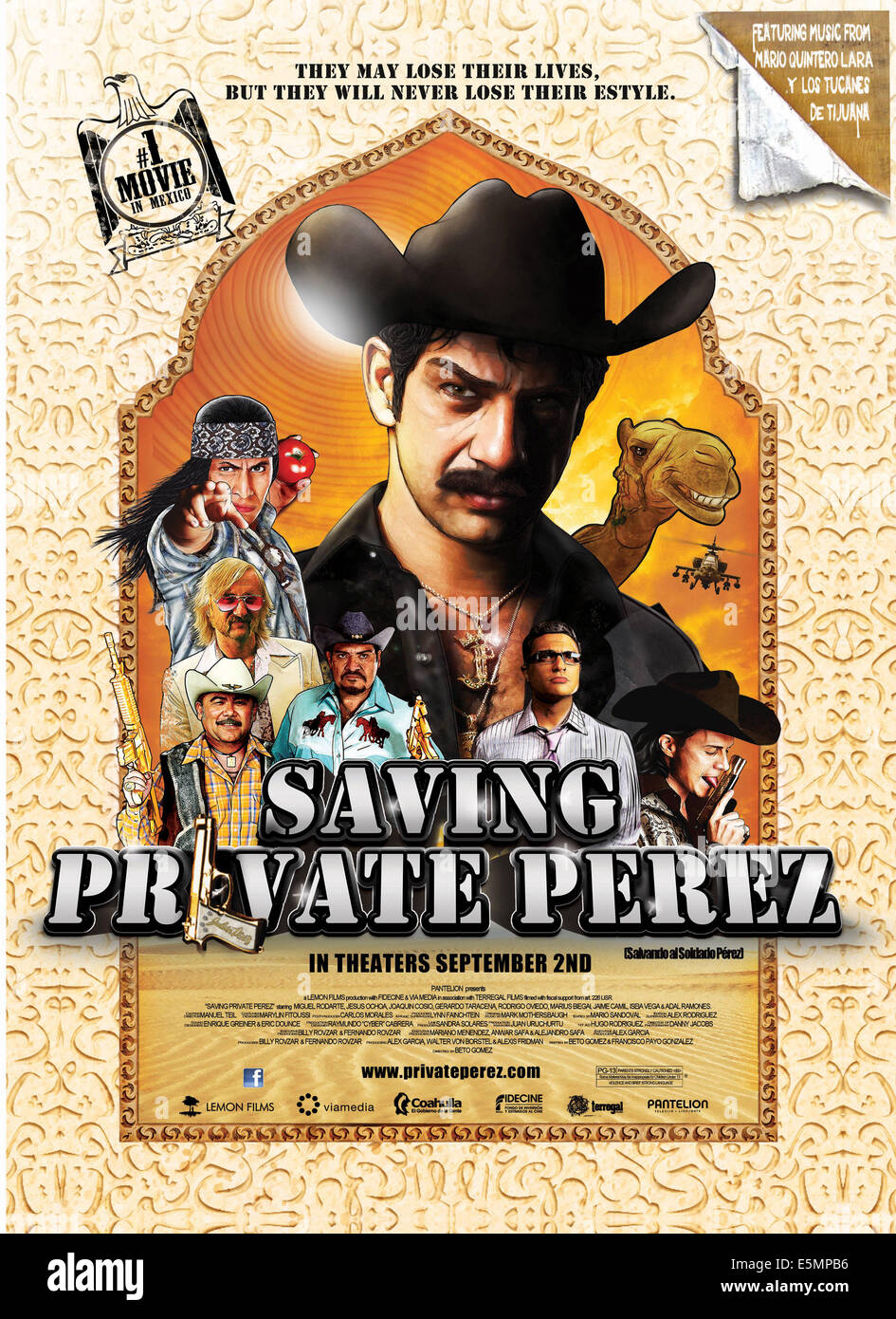 SAVING PRIVATE PEREZ, (aka SALVANDO AL SOLDADO PEREZ), US  poster art, center: Miguel Rodarte, l-r: Gerardo Taracena, Marius Stock Photo