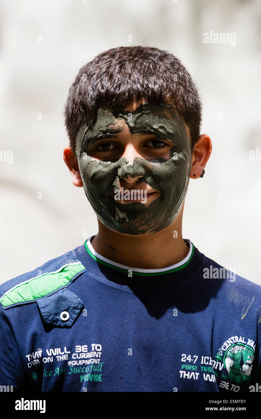 Face of mud hires stock photography and images Alamy