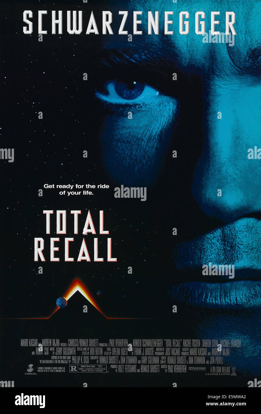 TOTAL RECALL, US poster art, Arnold Schwarzenegger, 1990, ©TriStar Pictures/courtesy Everett Collection Stock Photo