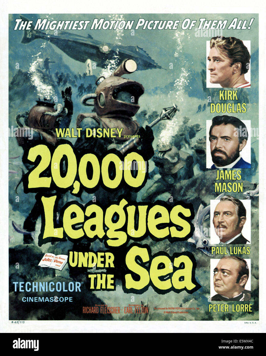 20,000 LEAGUES UNDER THE SEA, (from top): Kirk Douglas  James Mason, Paul Lukas, Peter Lorre, 1954. Stock Photo